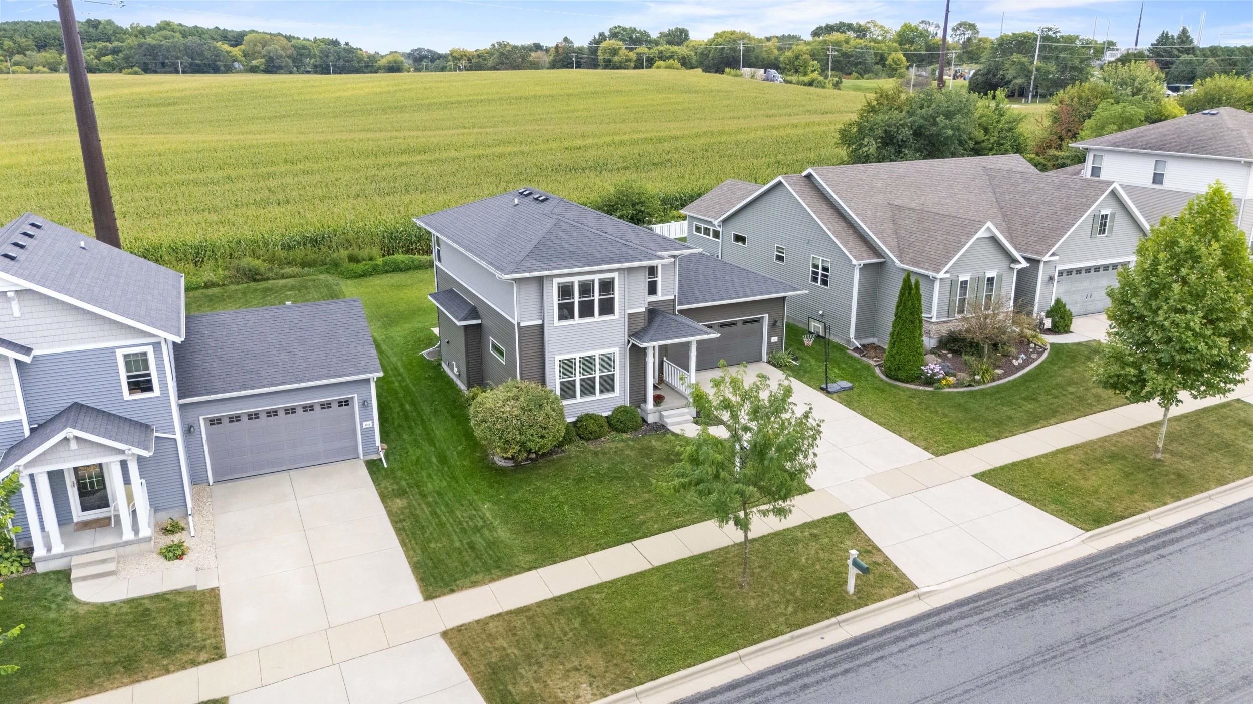 4823 Catalina Parkway