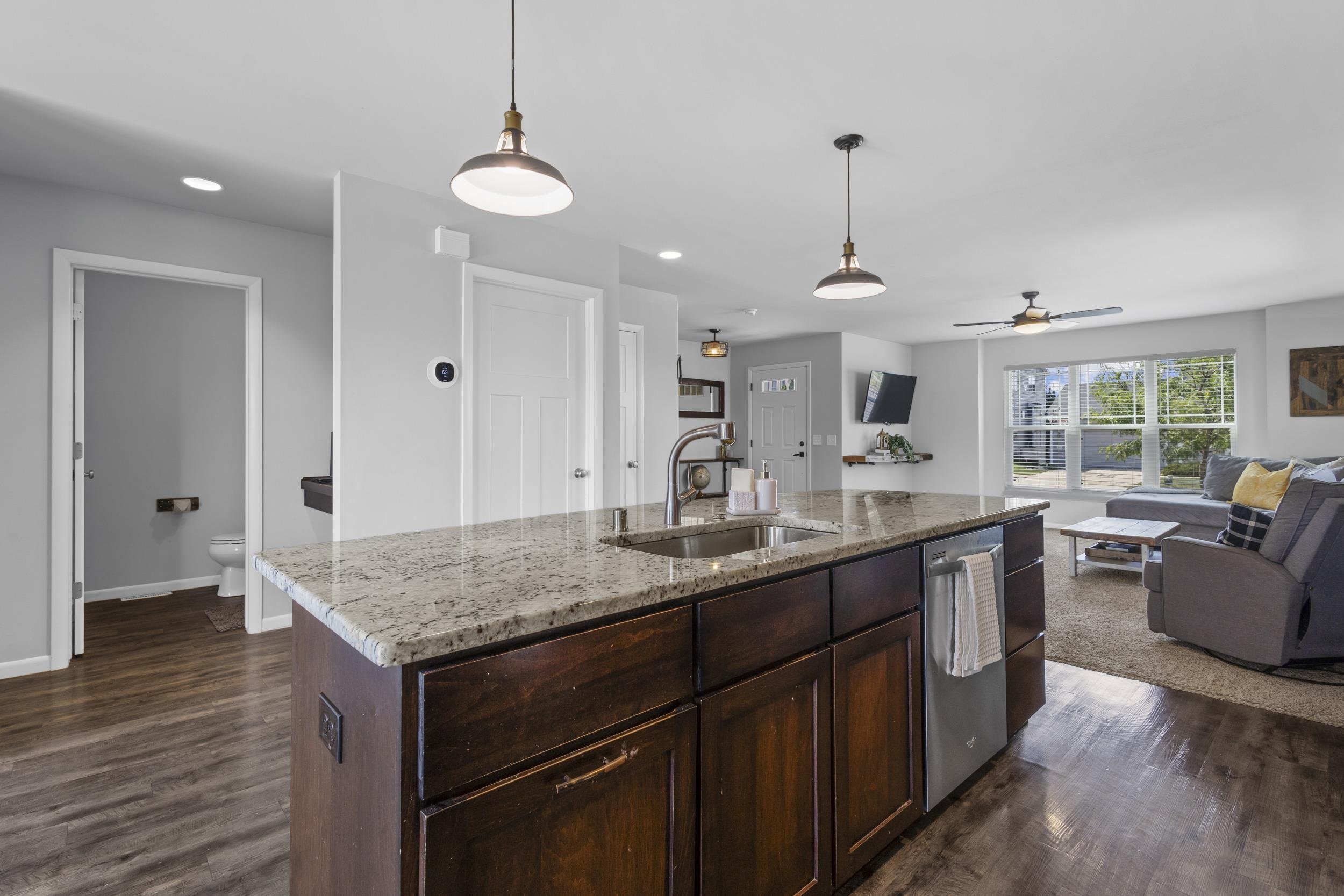 4823 Catalina Parkway