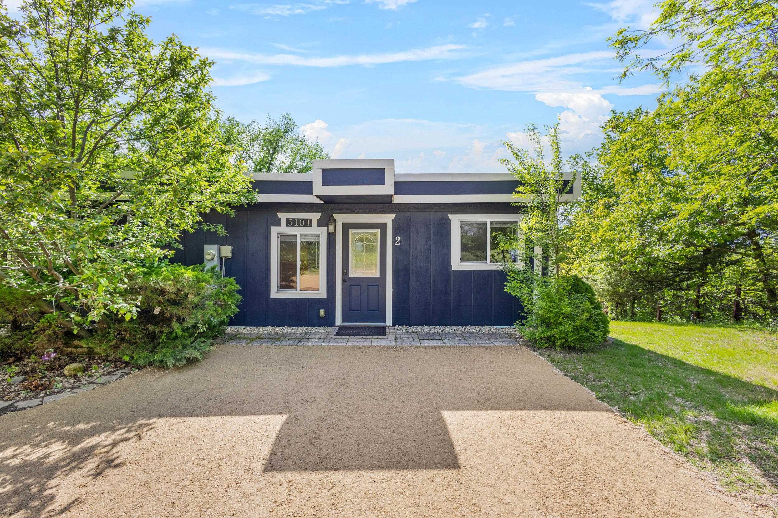 N5101 Hemlock Street