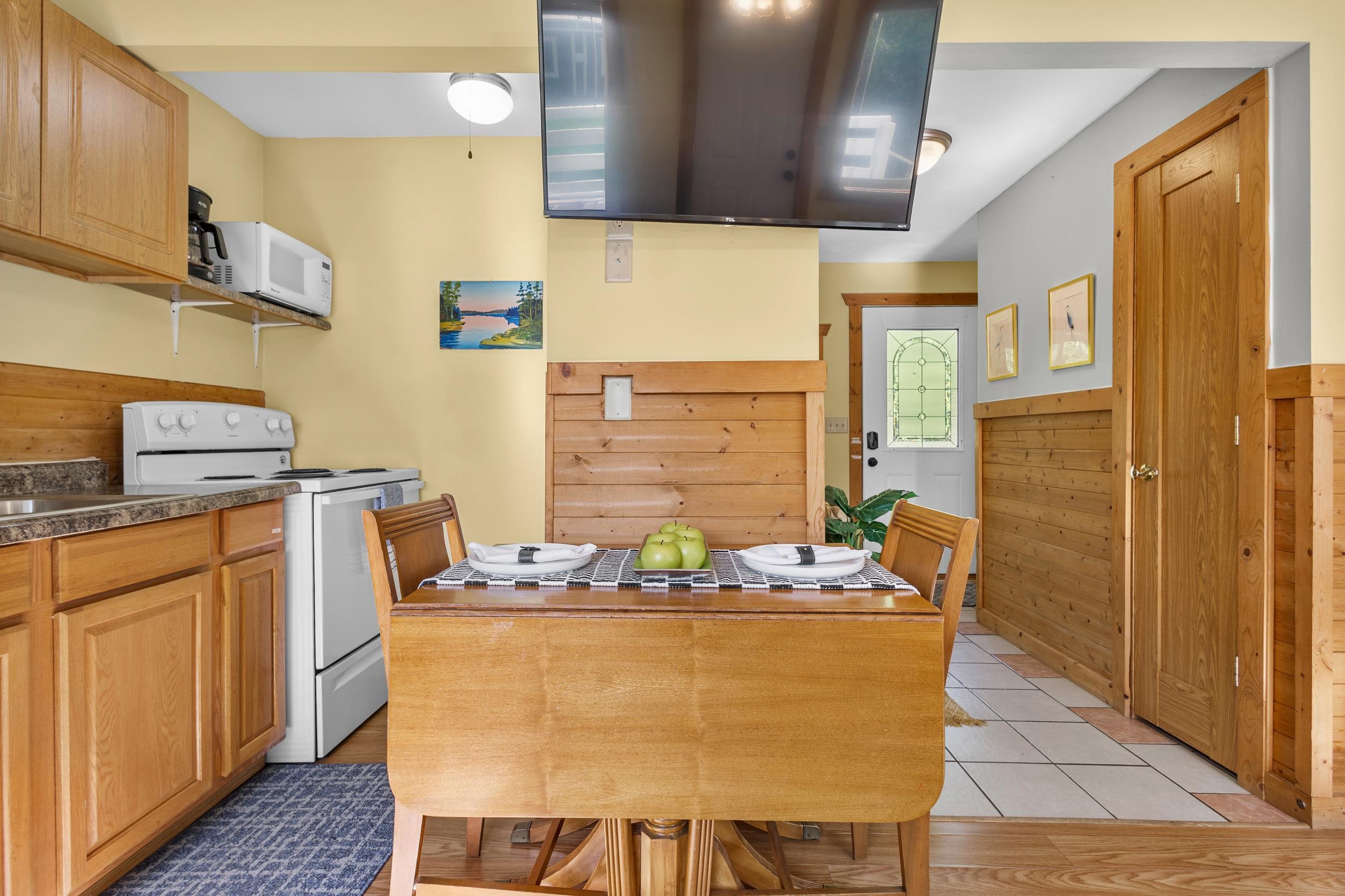 N5101 Hemlock Street