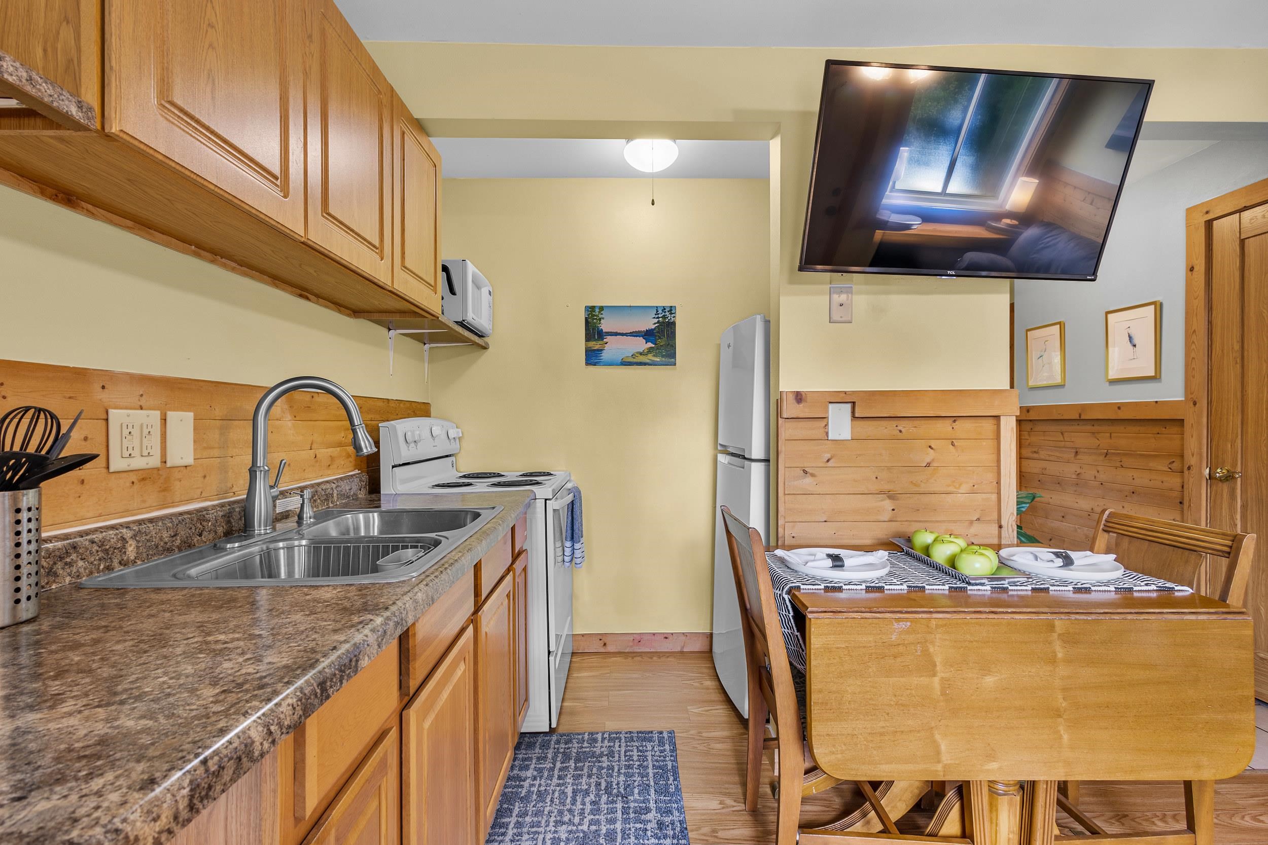 N5101 Hemlock Street