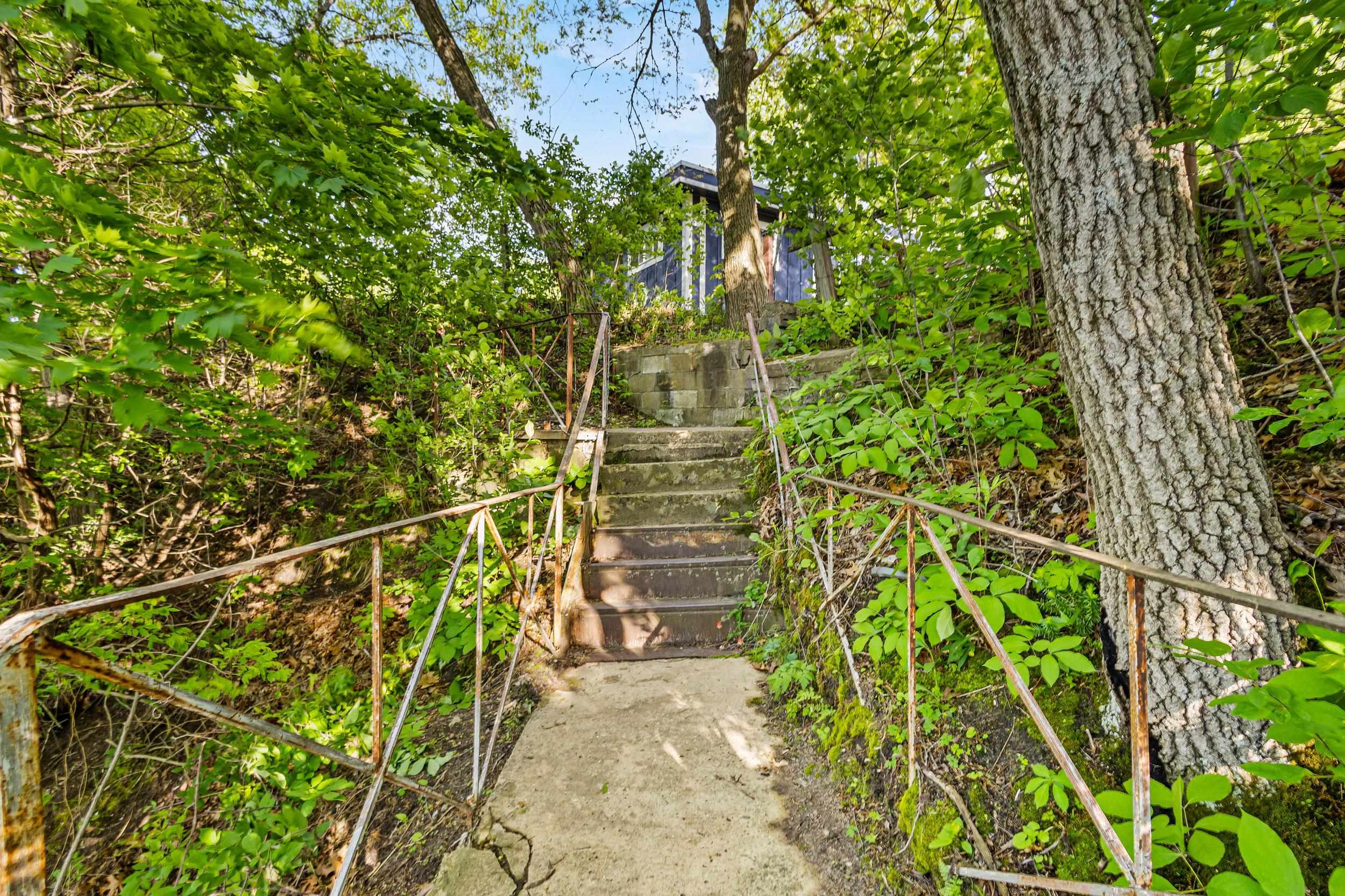 N5101 Hemlock Street