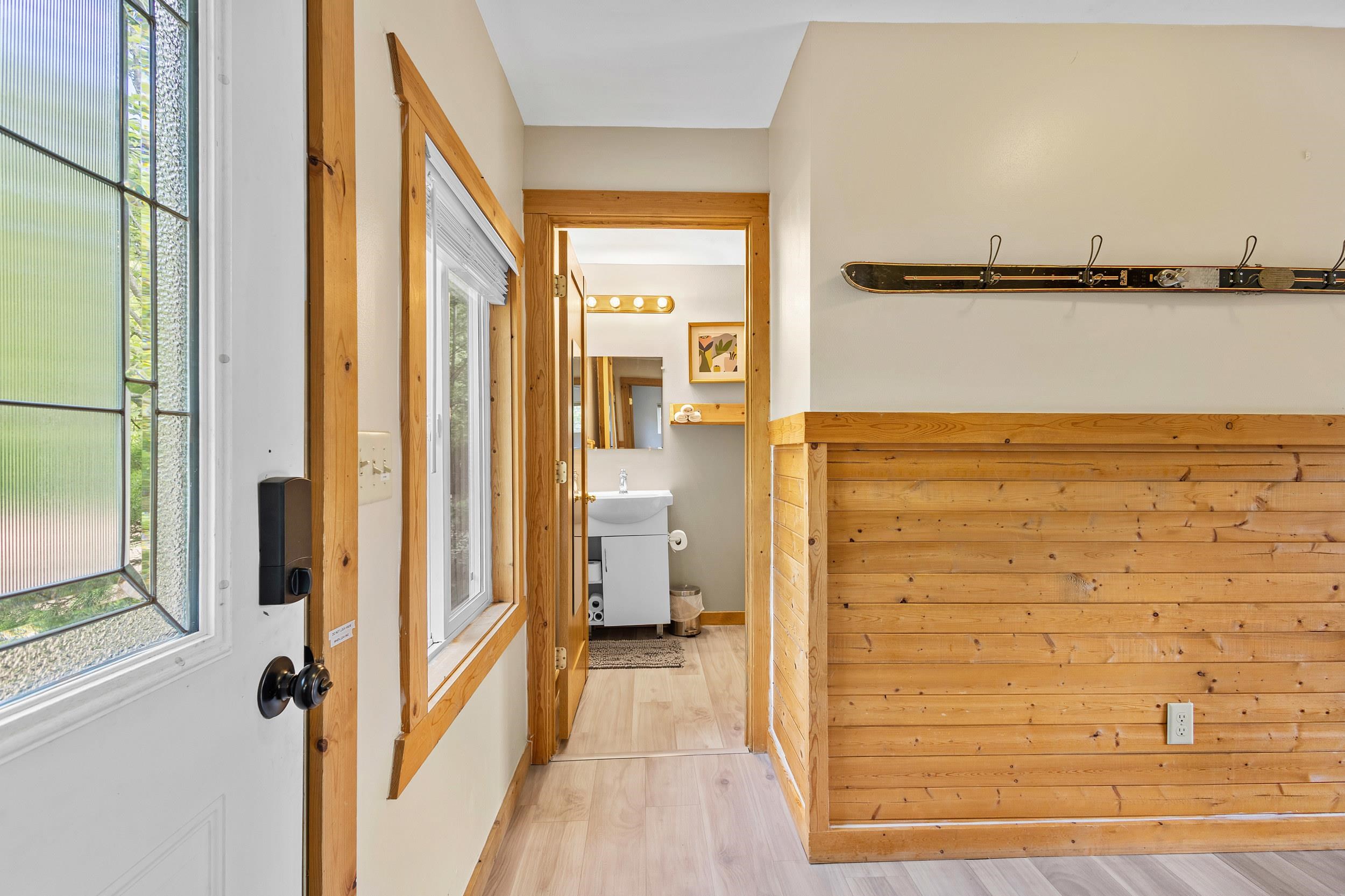 N5101 Hemlock Street