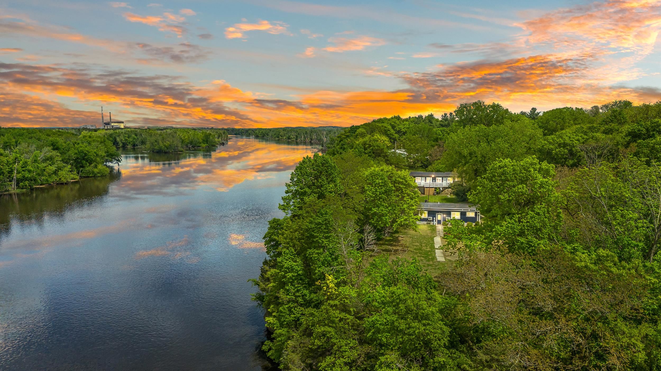 N5101 Hemlock Street