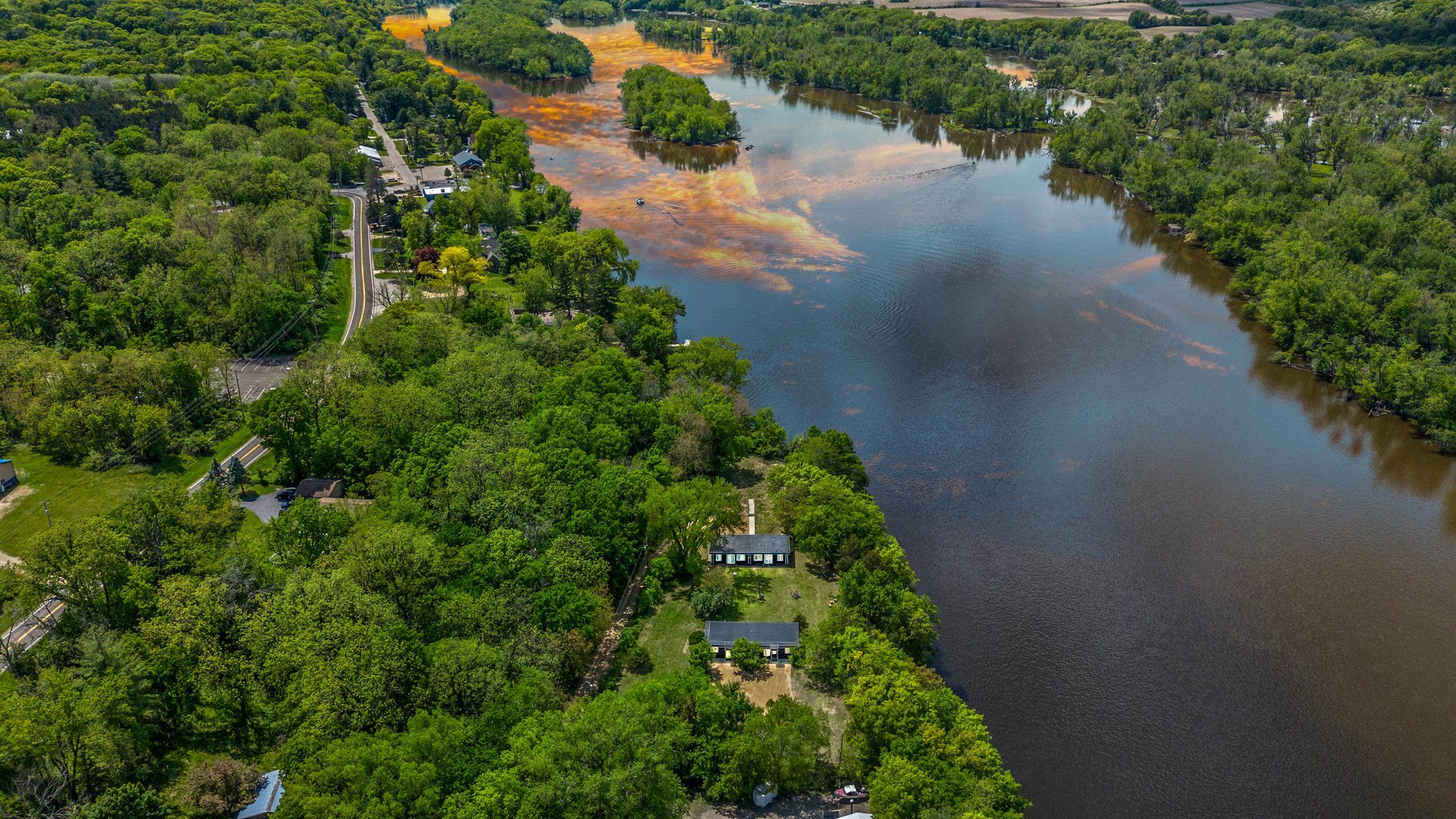 N5101 Hemlock Street