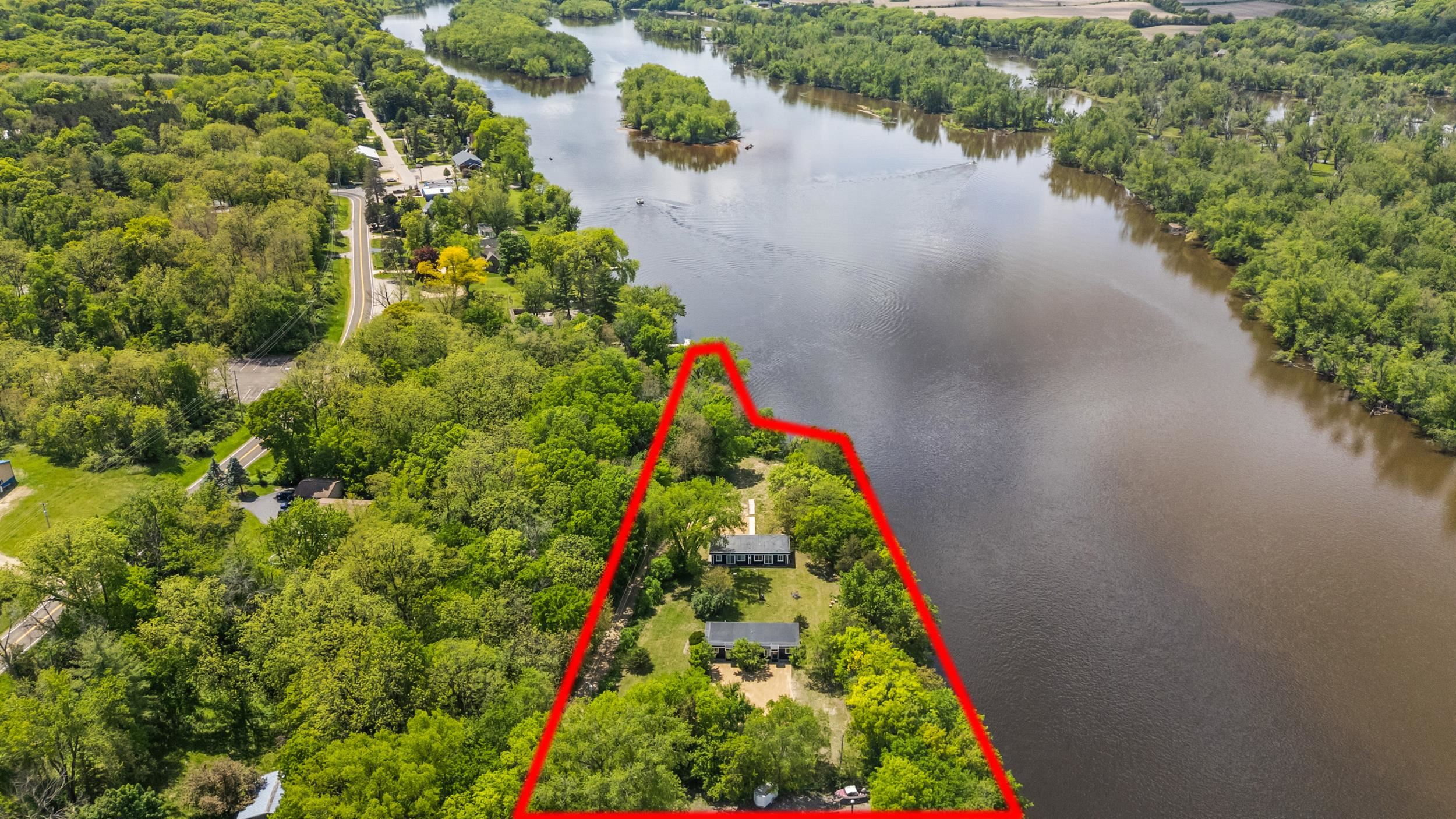 N5101 Hemlock Street