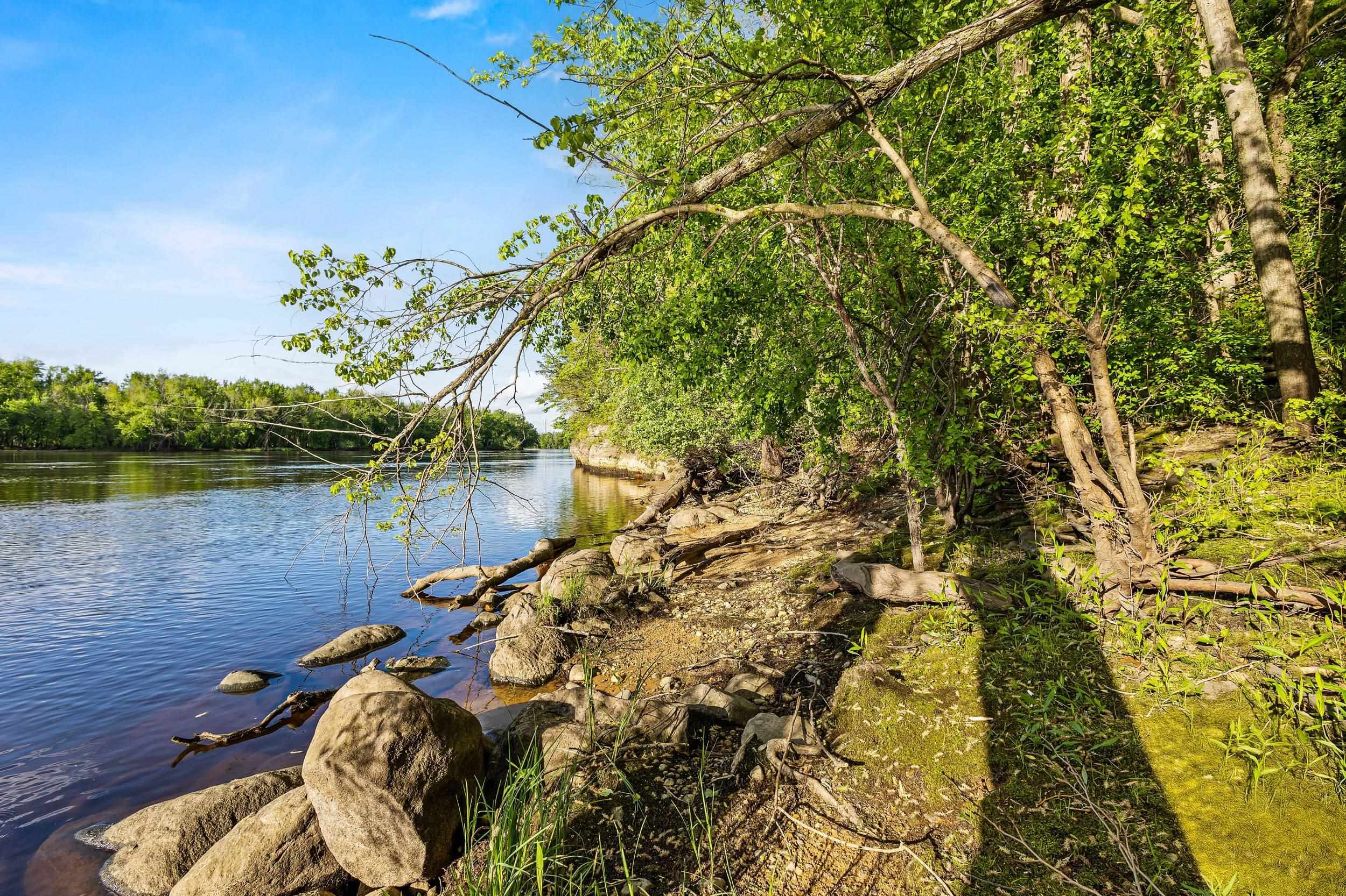 N5101 Hemlock Street