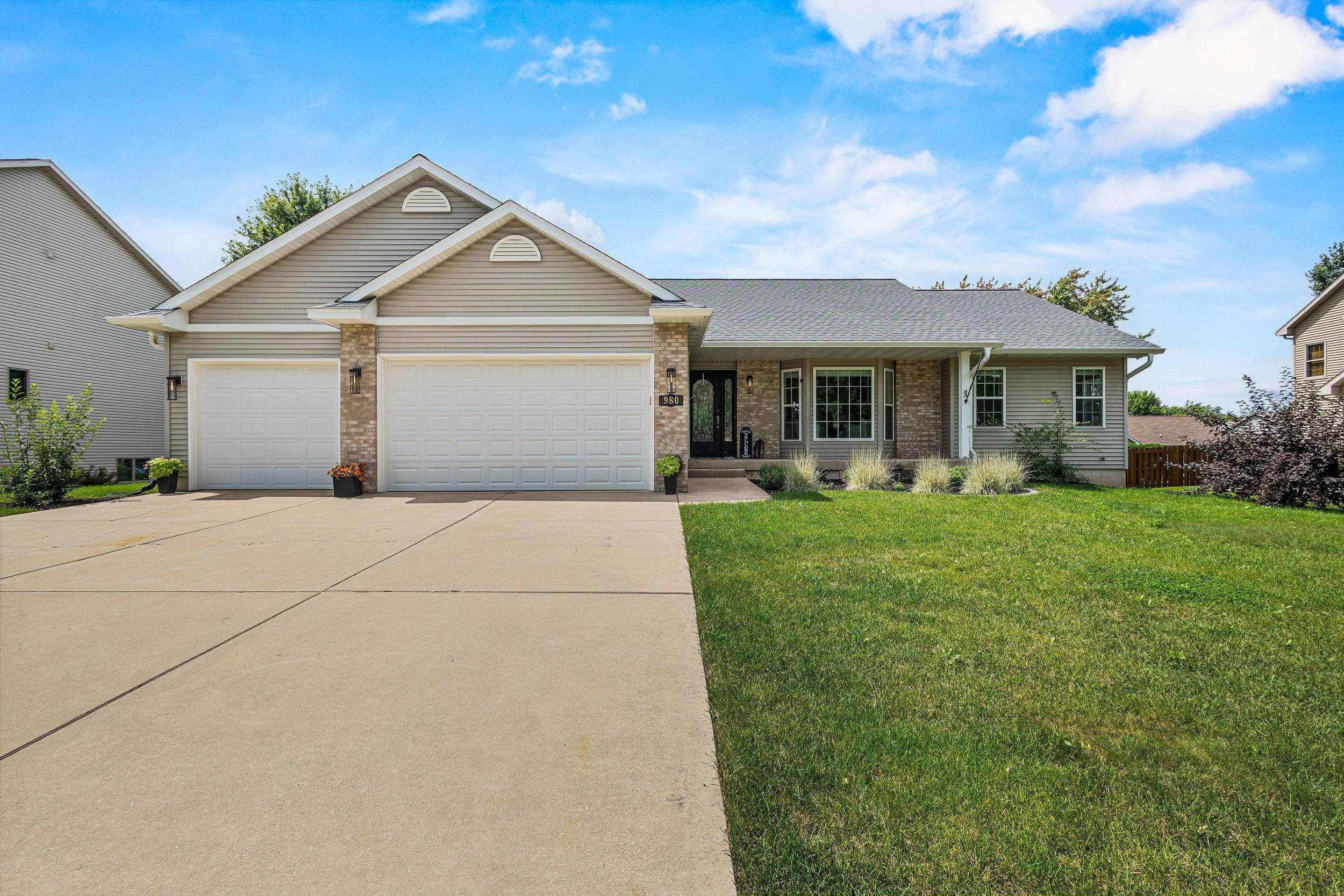 980 Norridge Drive