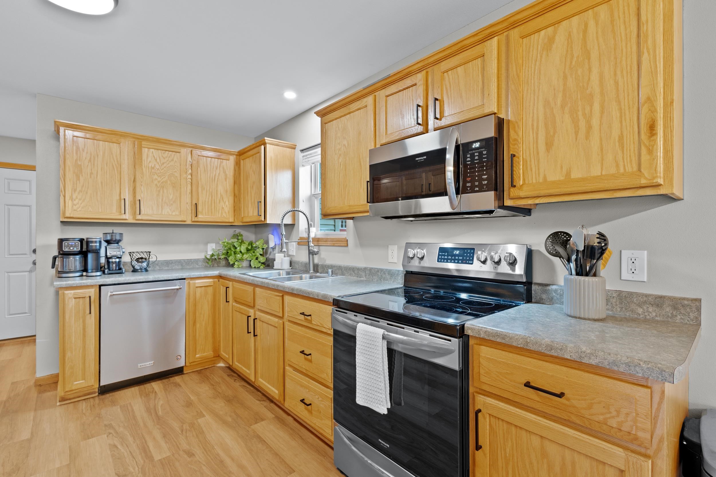 6002 Eagle Cave Drive