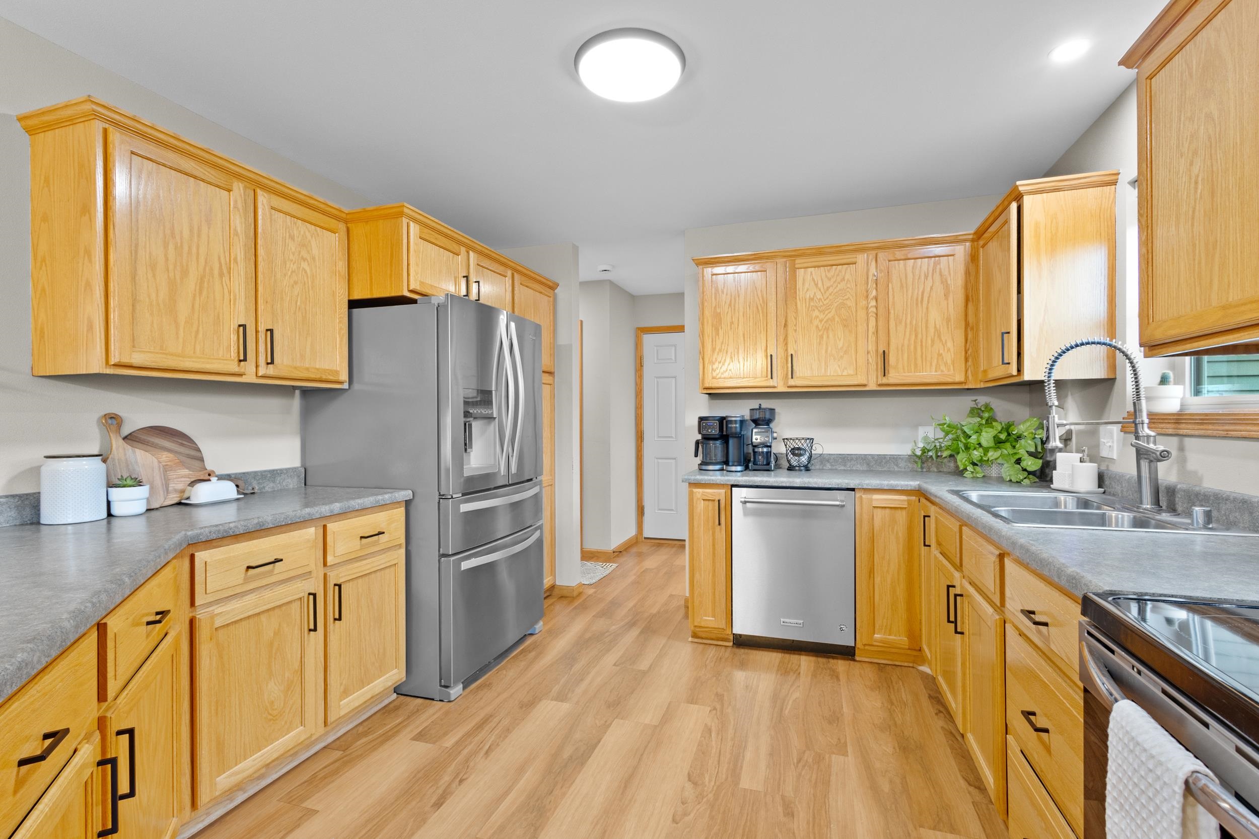 6002 Eagle Cave Drive