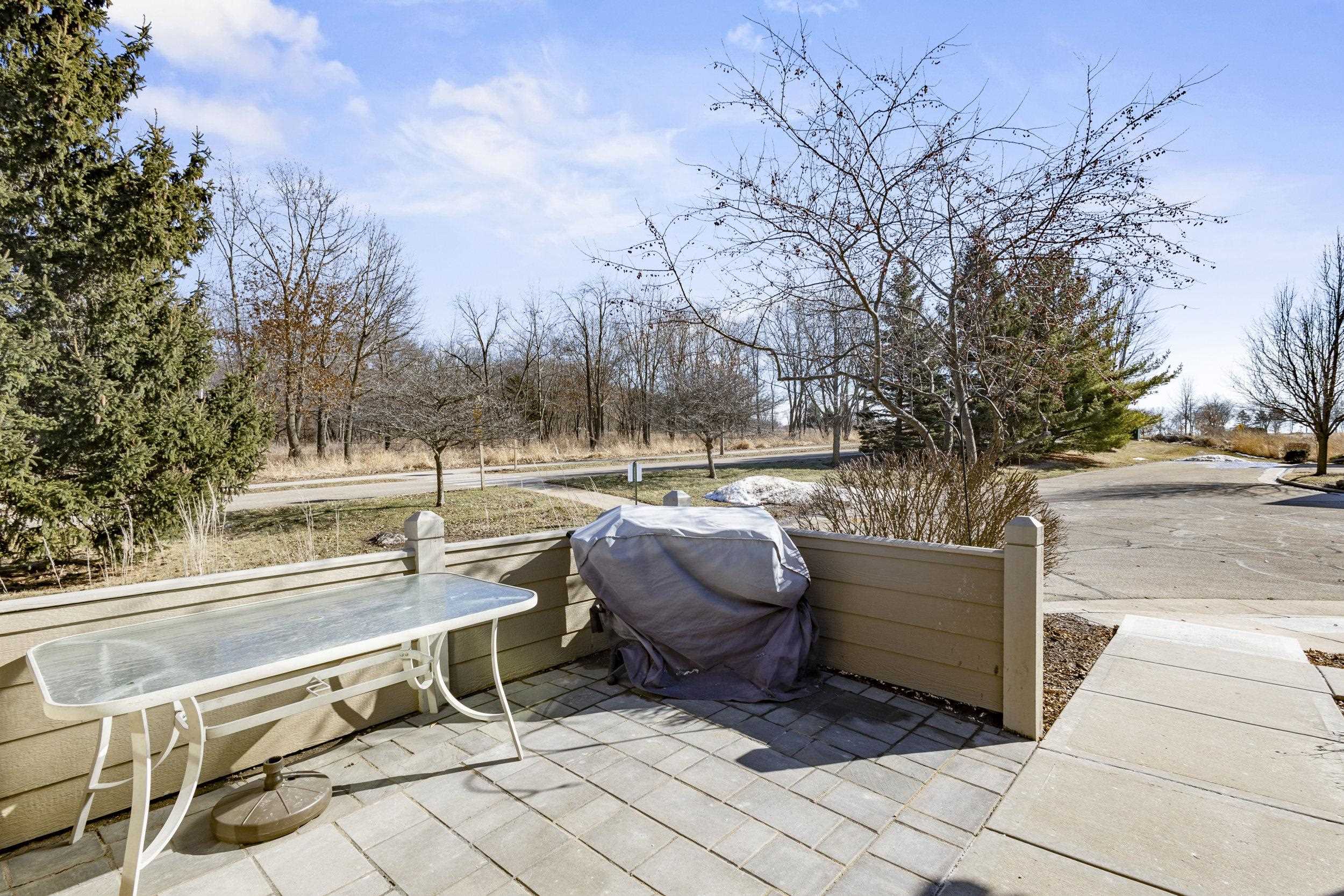 10 Pond View Way