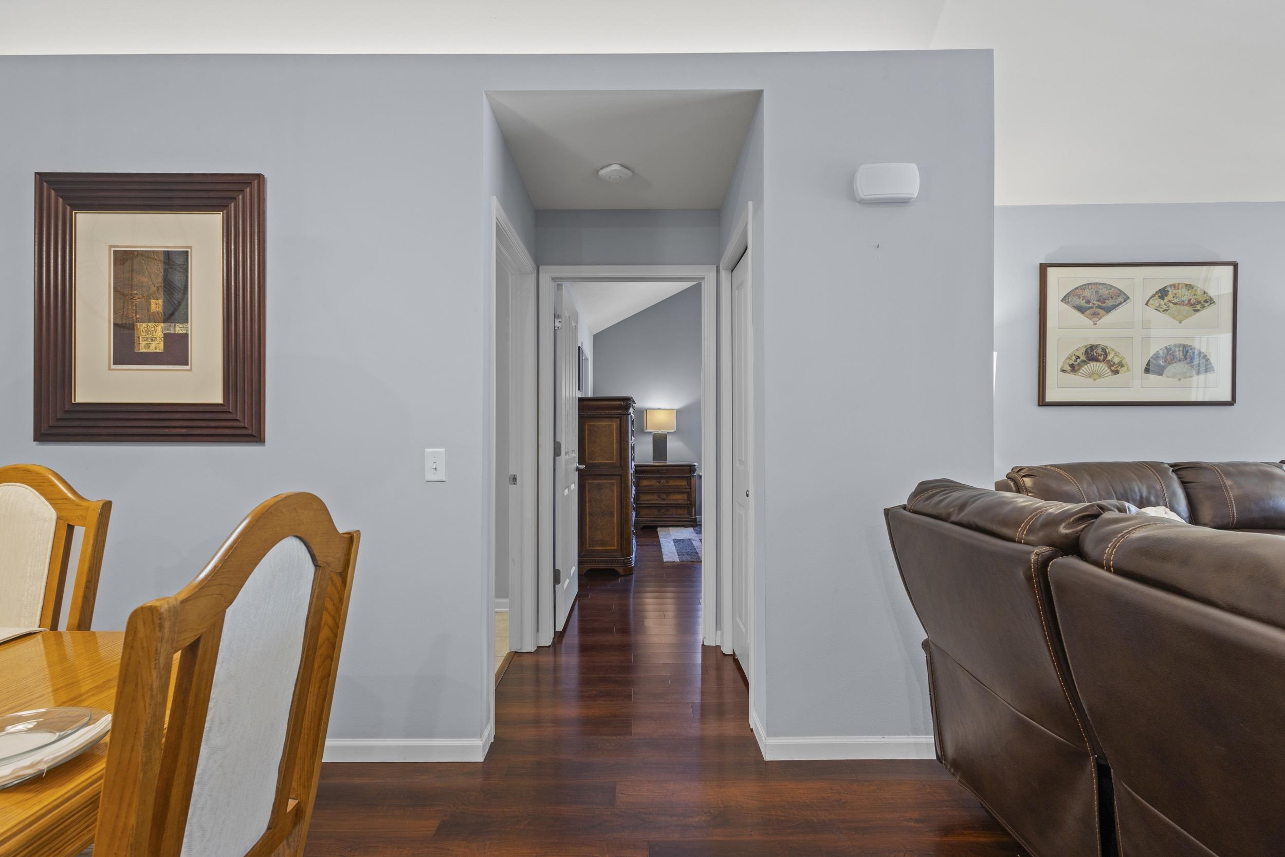 10 Pond View Way