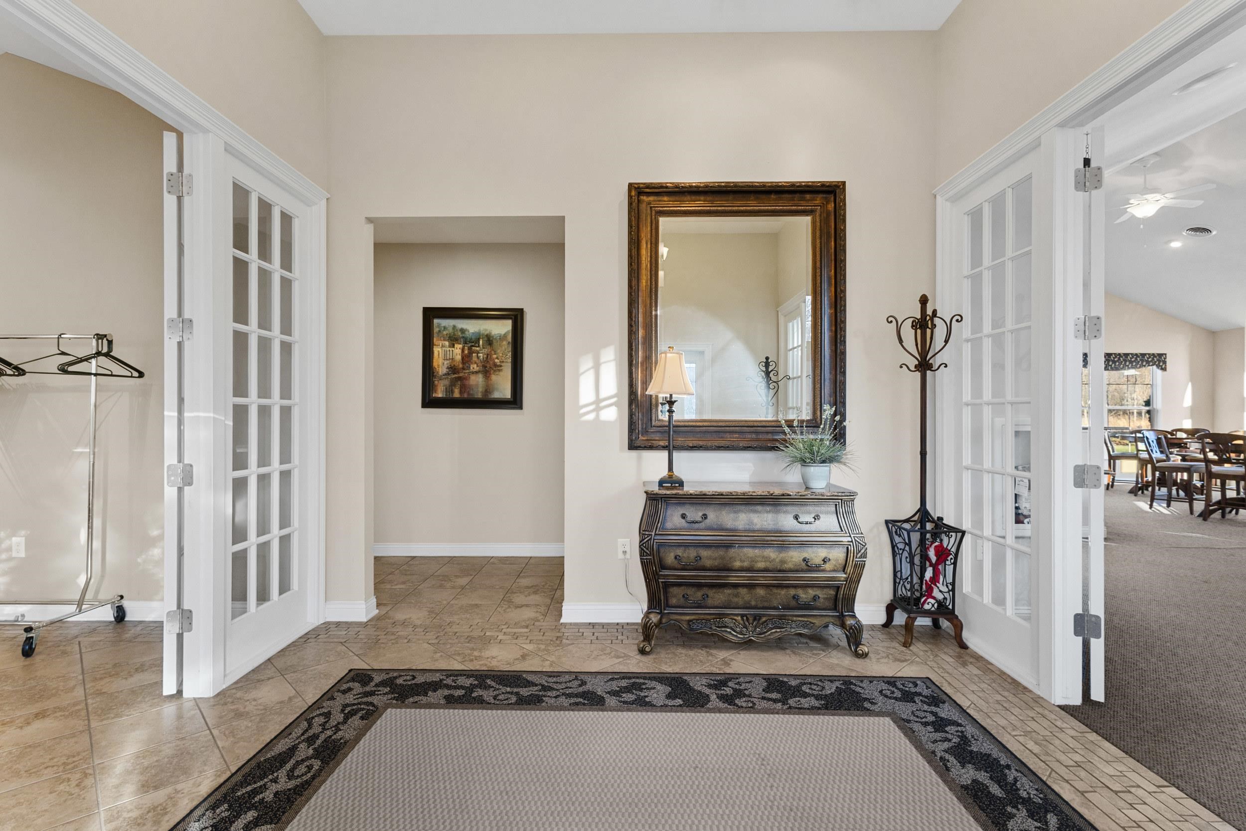 10 Pond View Way