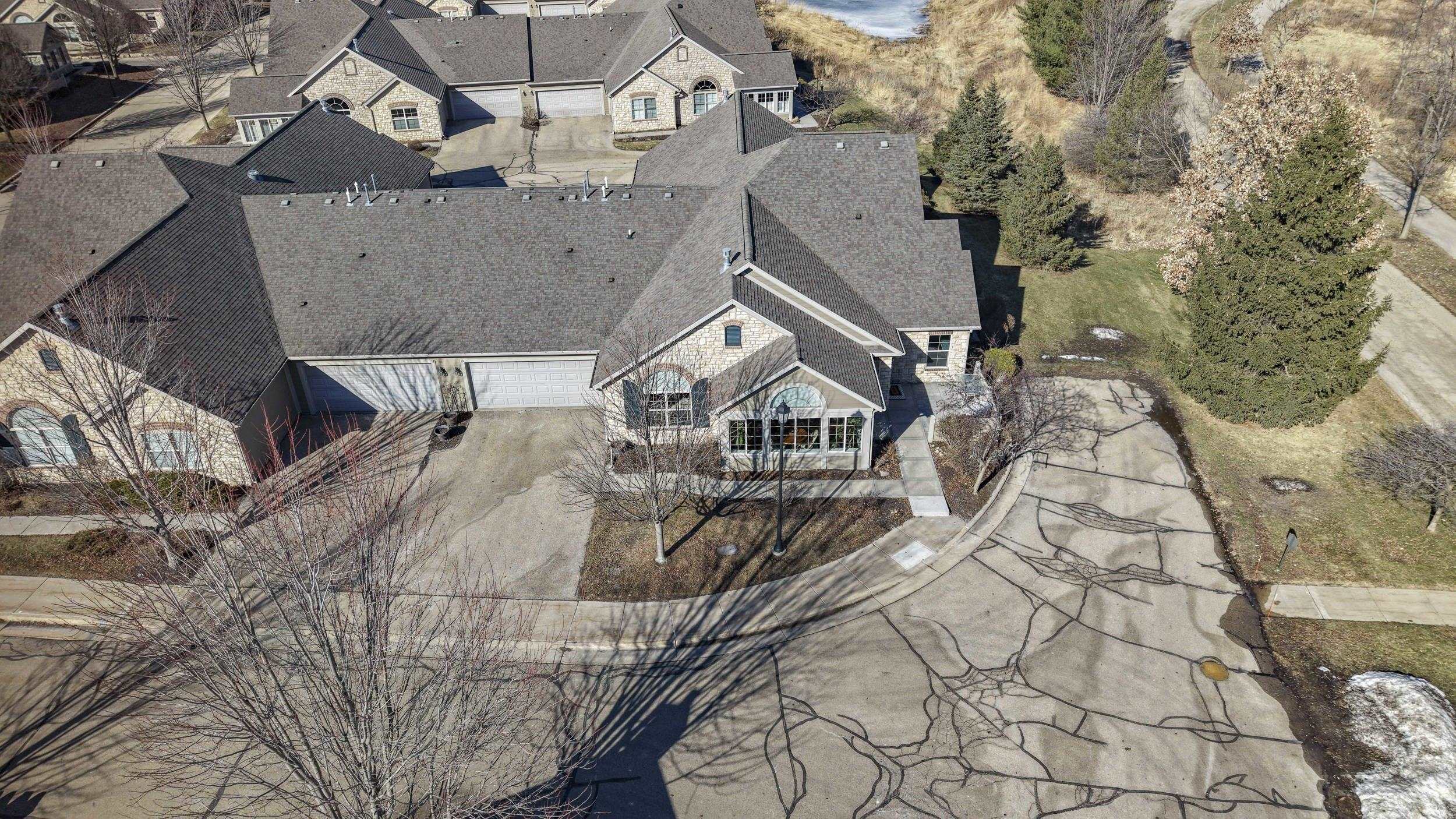 10 Pond View Way