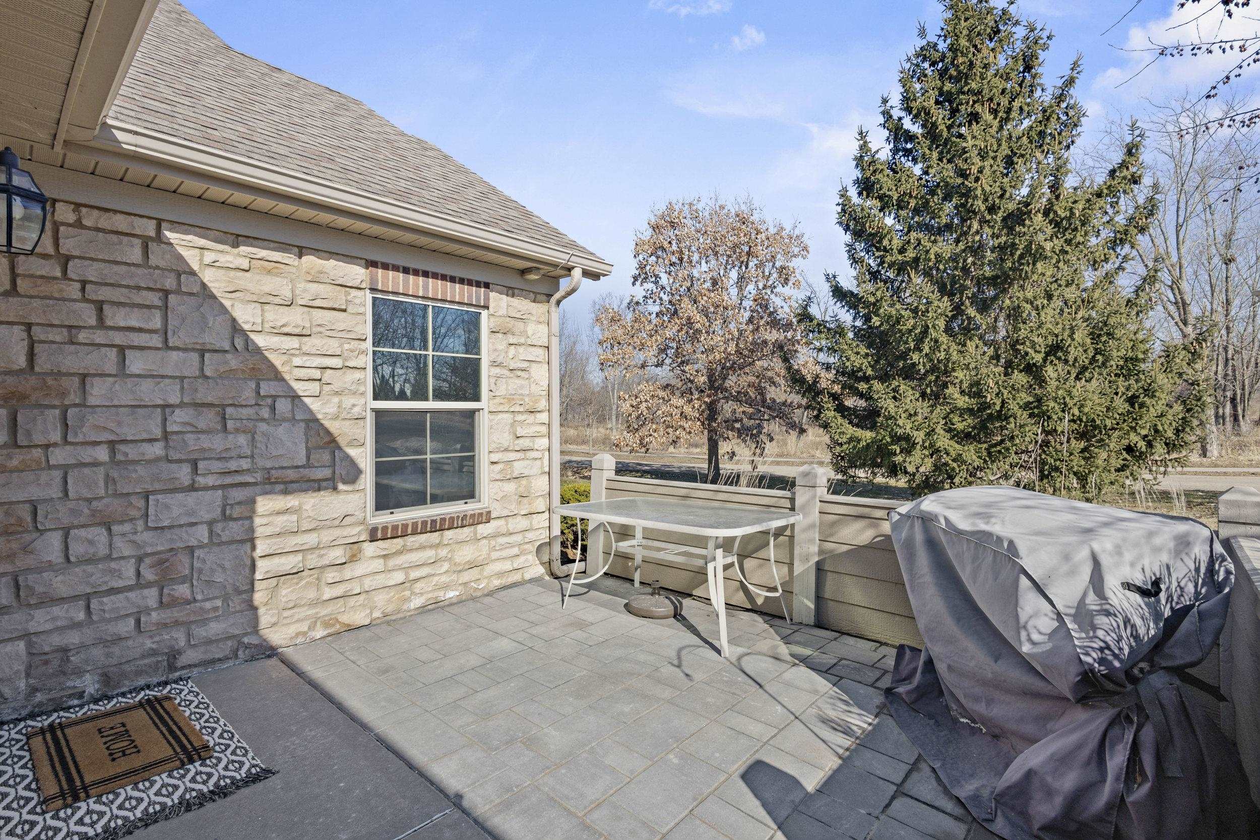 10 Pond View Way