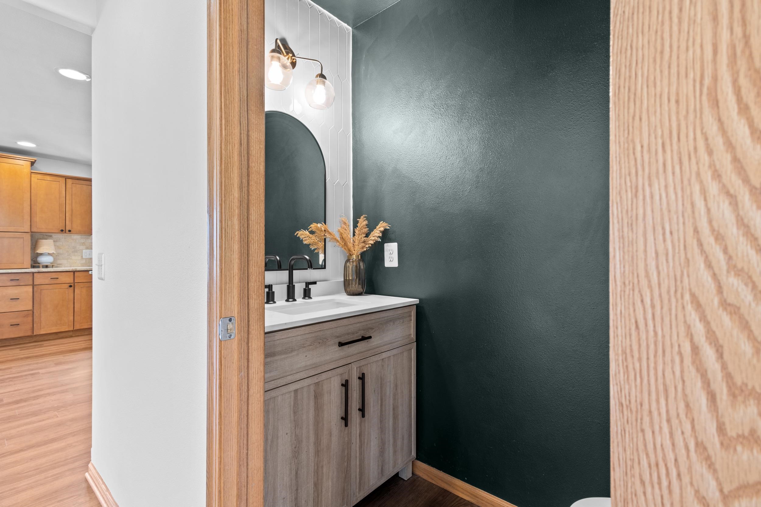 7008 Laufenberg Boulevard