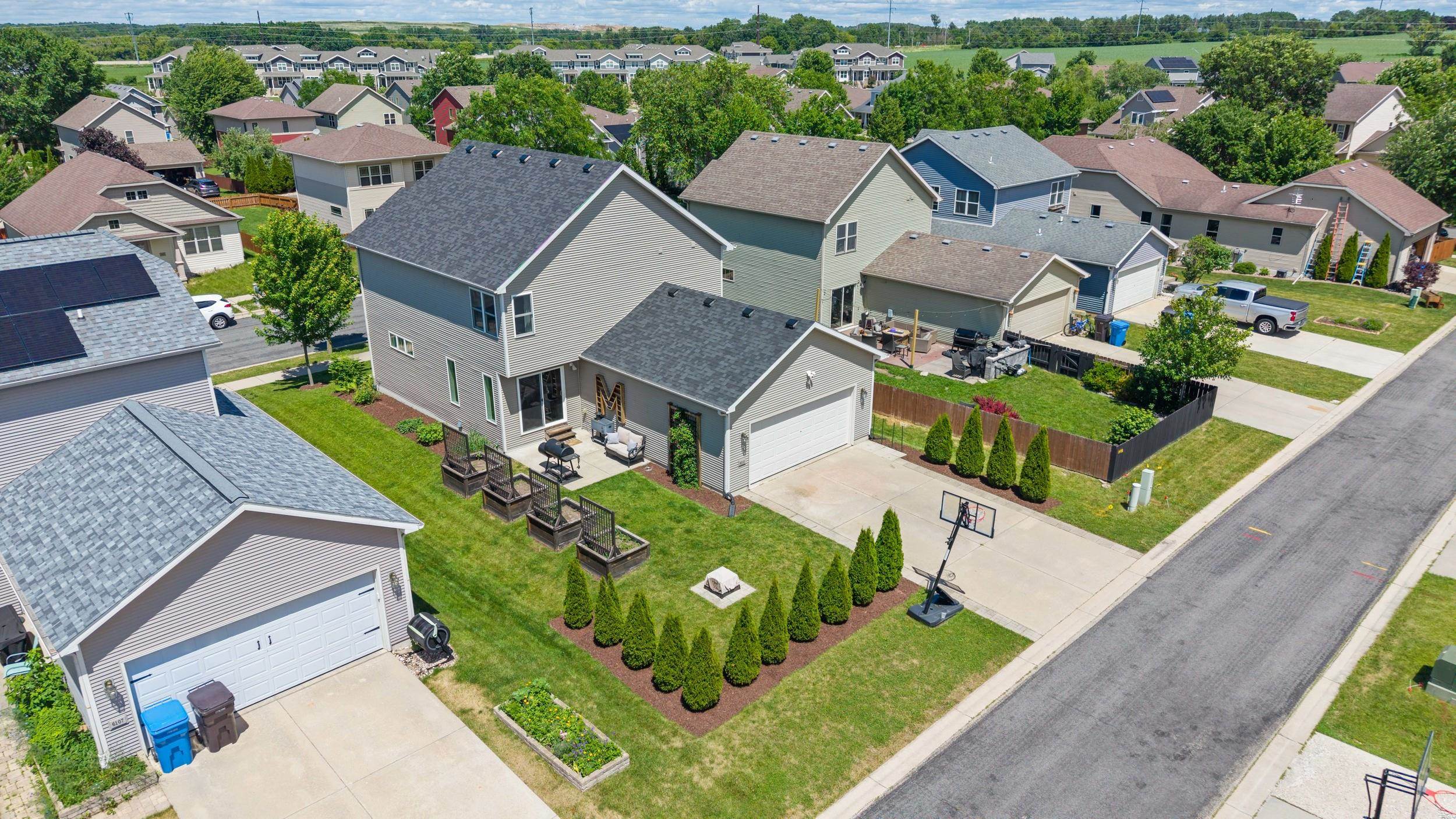 6111 Windmill Way