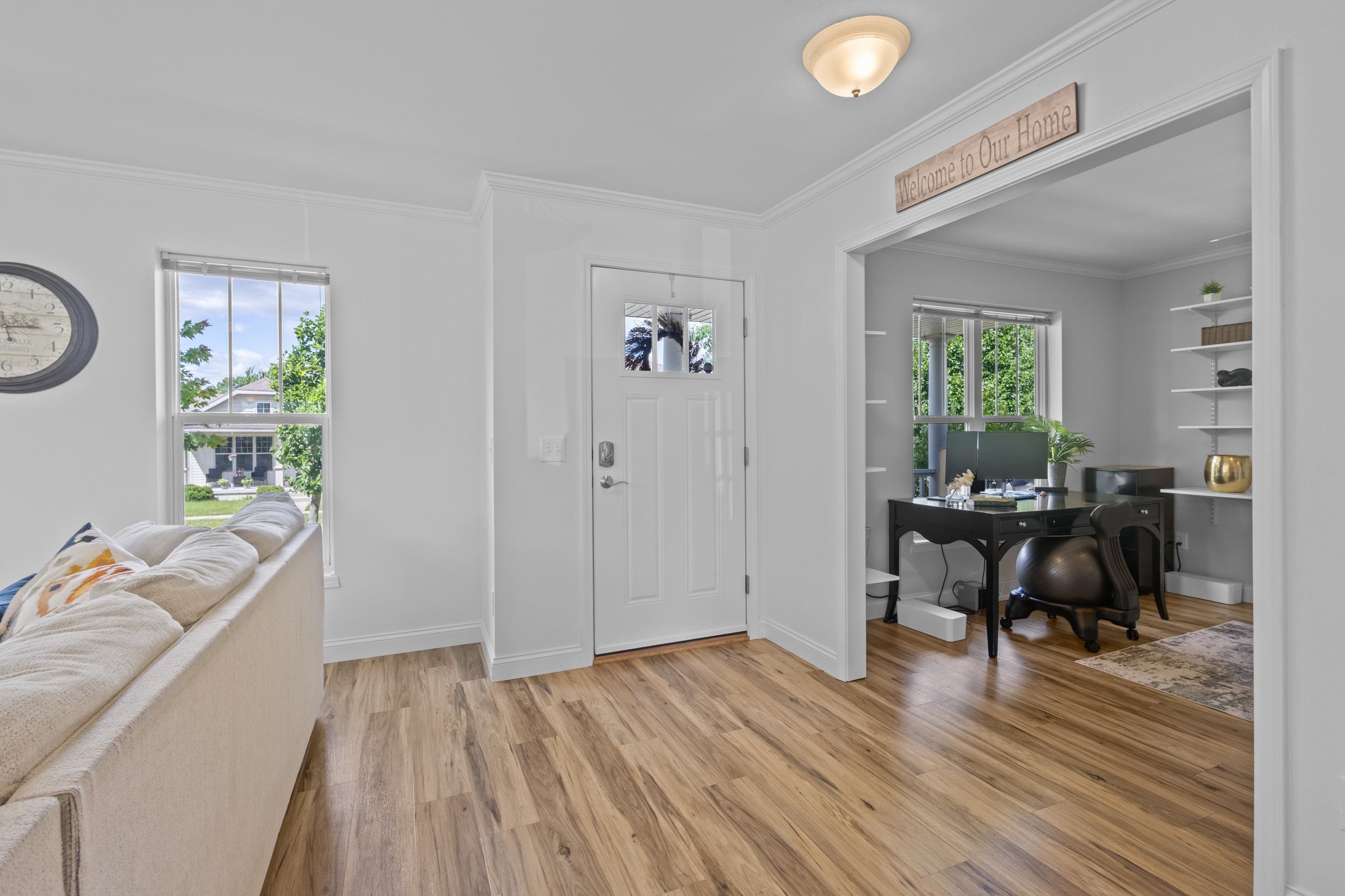 6111 Windmill Way