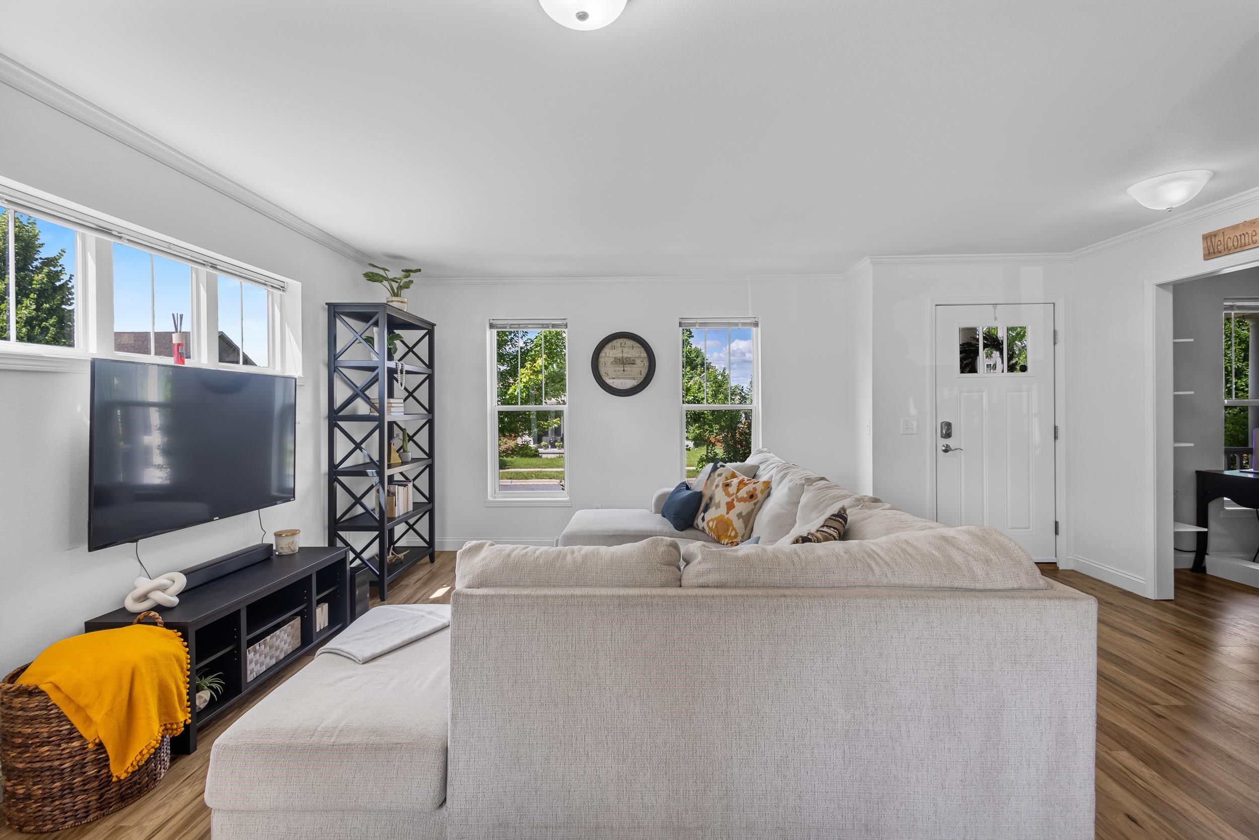 6111 Windmill Way