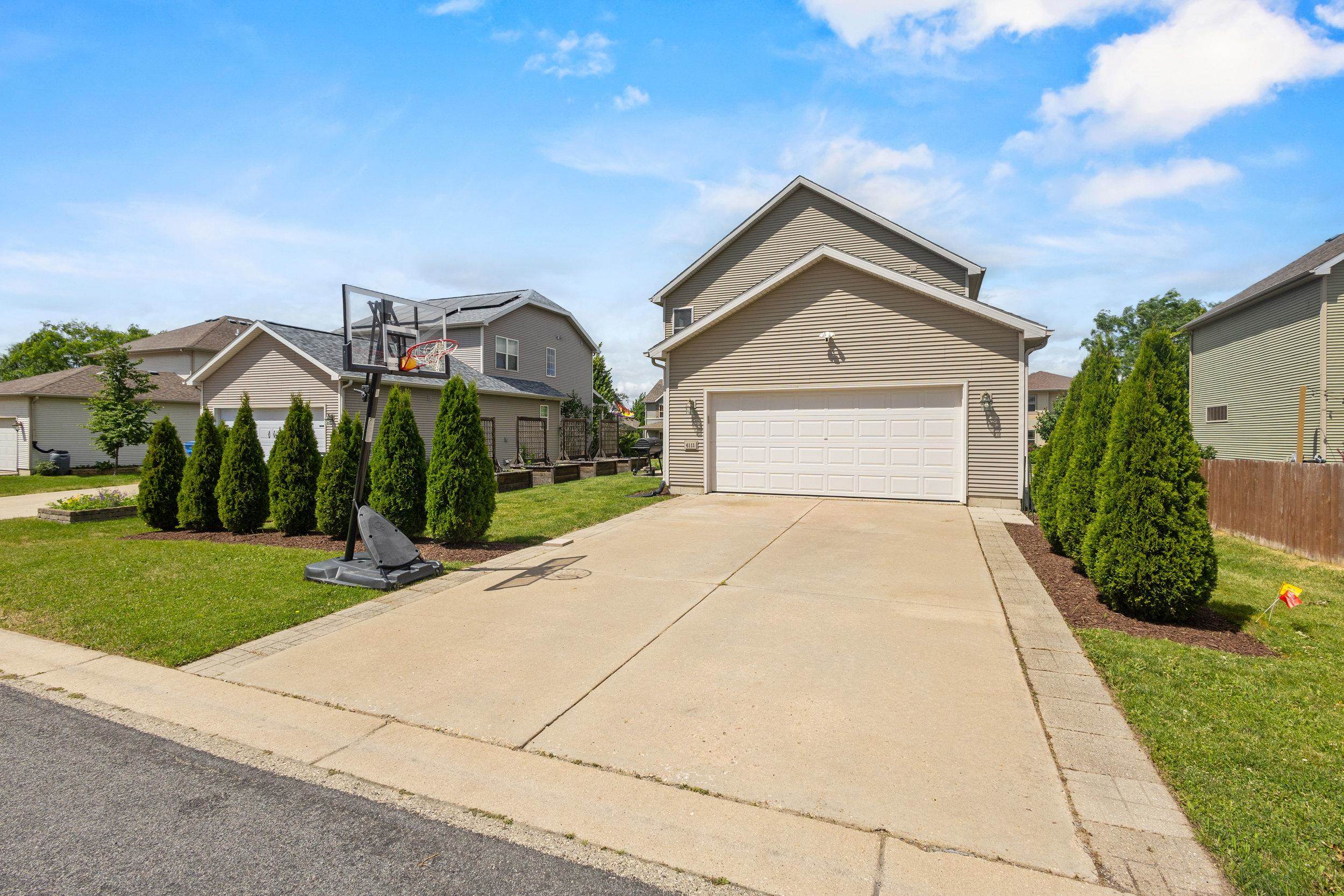 6111 Windmill Way