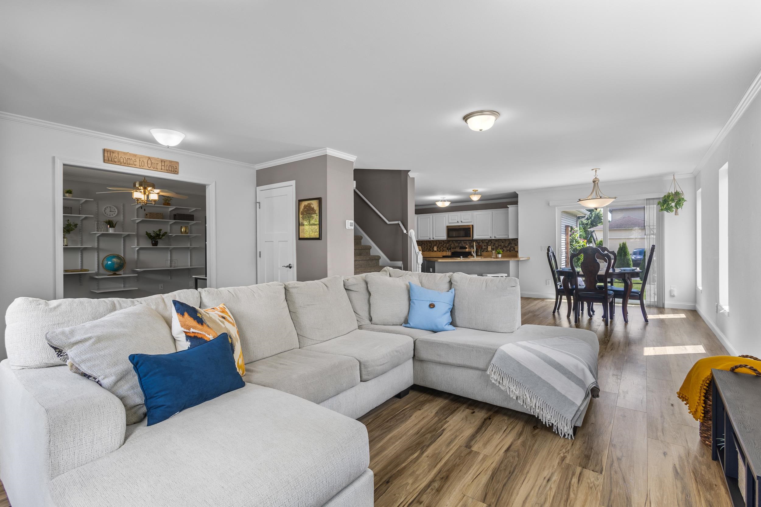 6111 Windmill Way