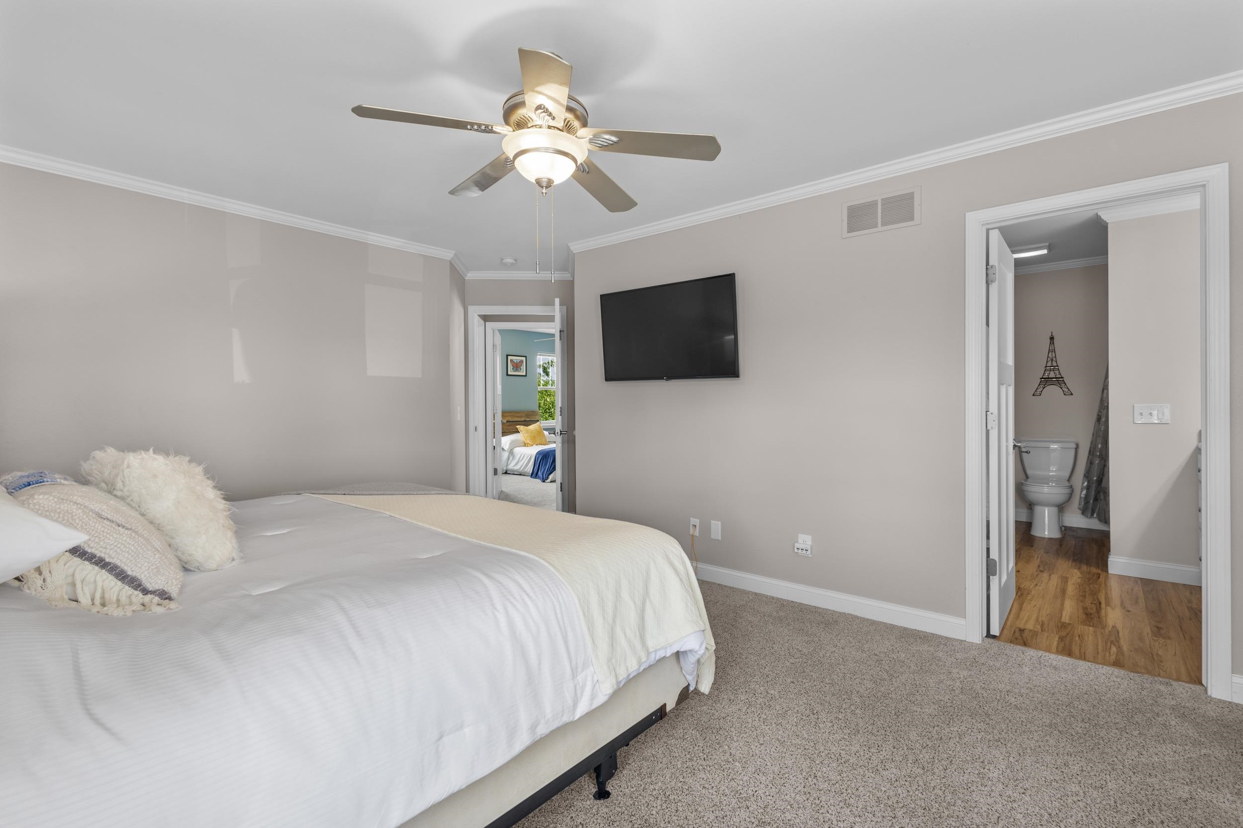 6111 Windmill Way
