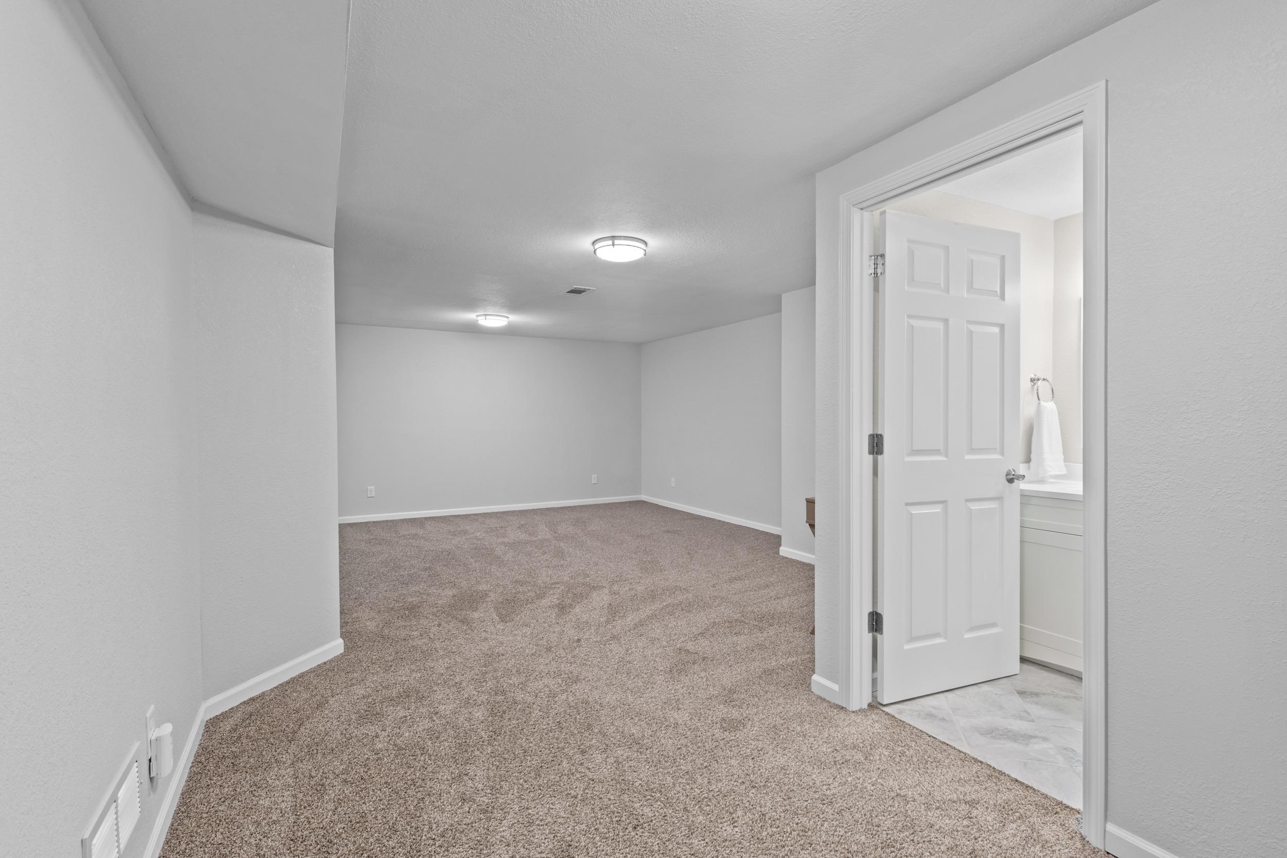 6111 Windmill Way
