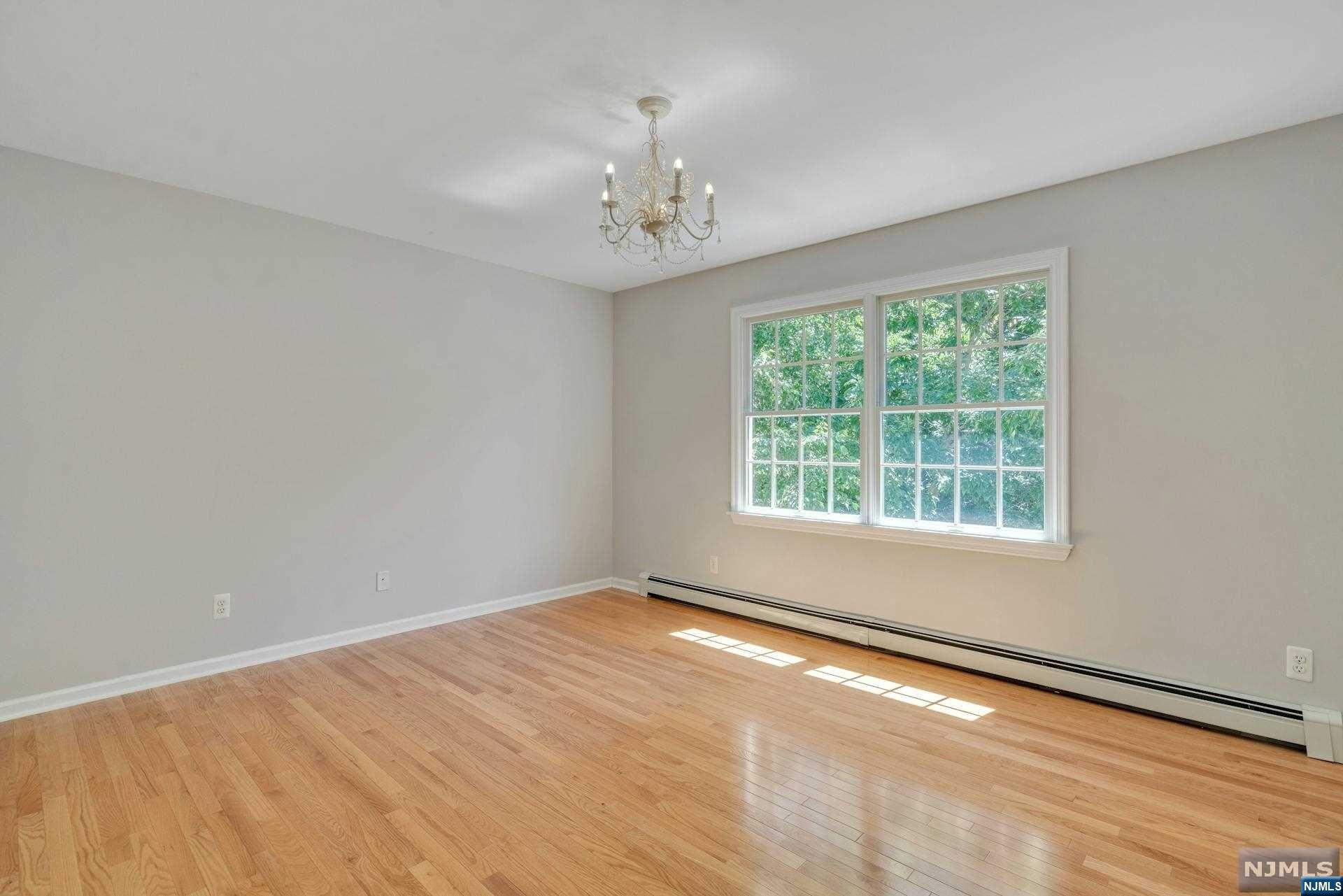 608 Bridle Path