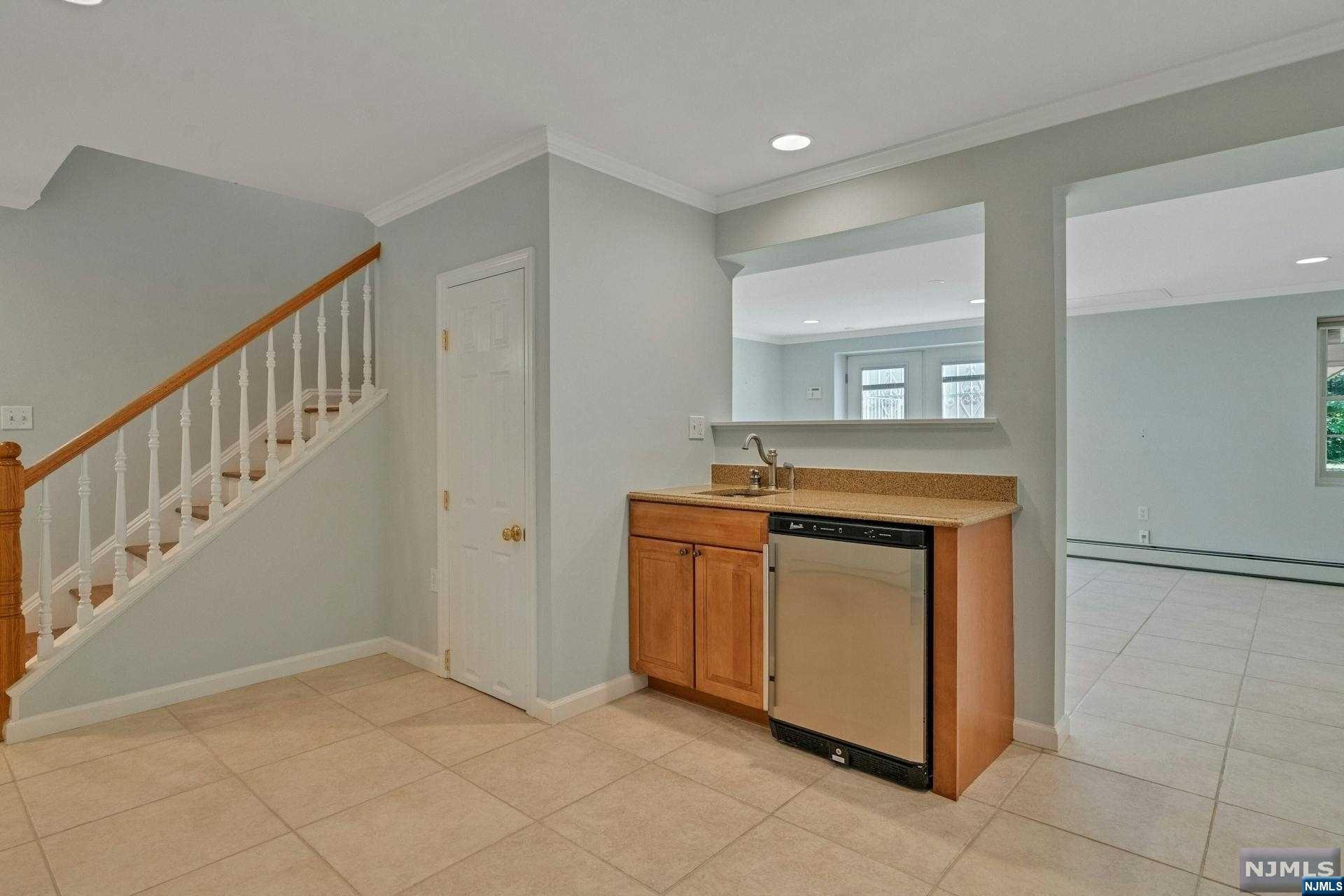608 Bridle Path