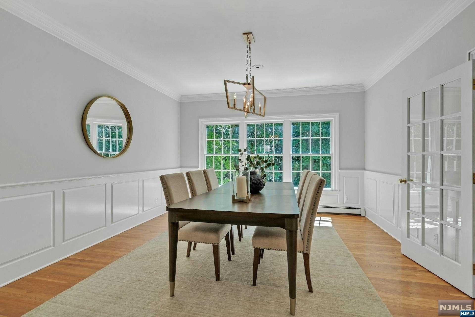 608 Bridle Path