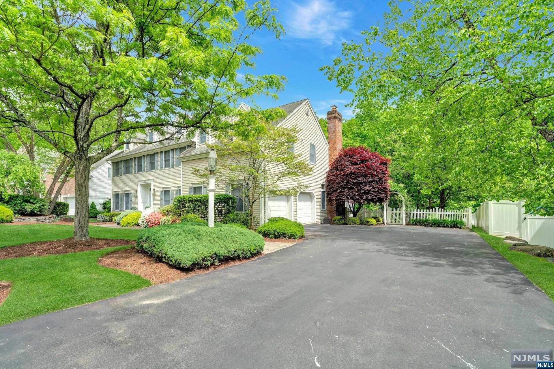 608 Bridle Path