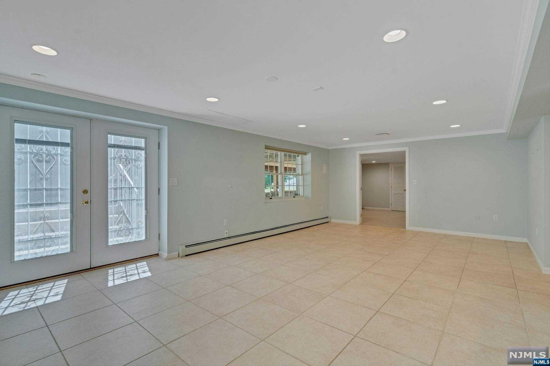608 Bridle Path