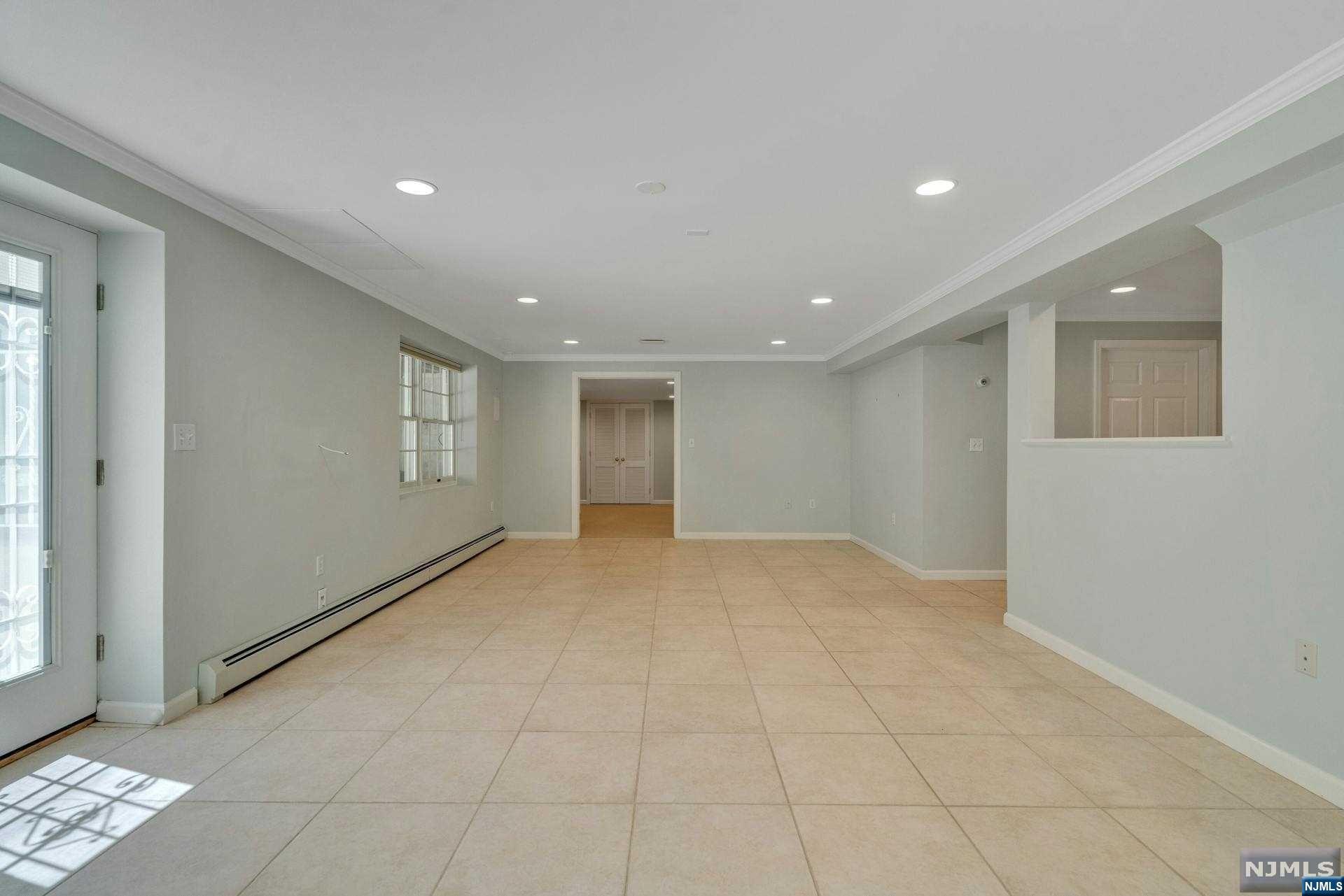 608 Bridle Path