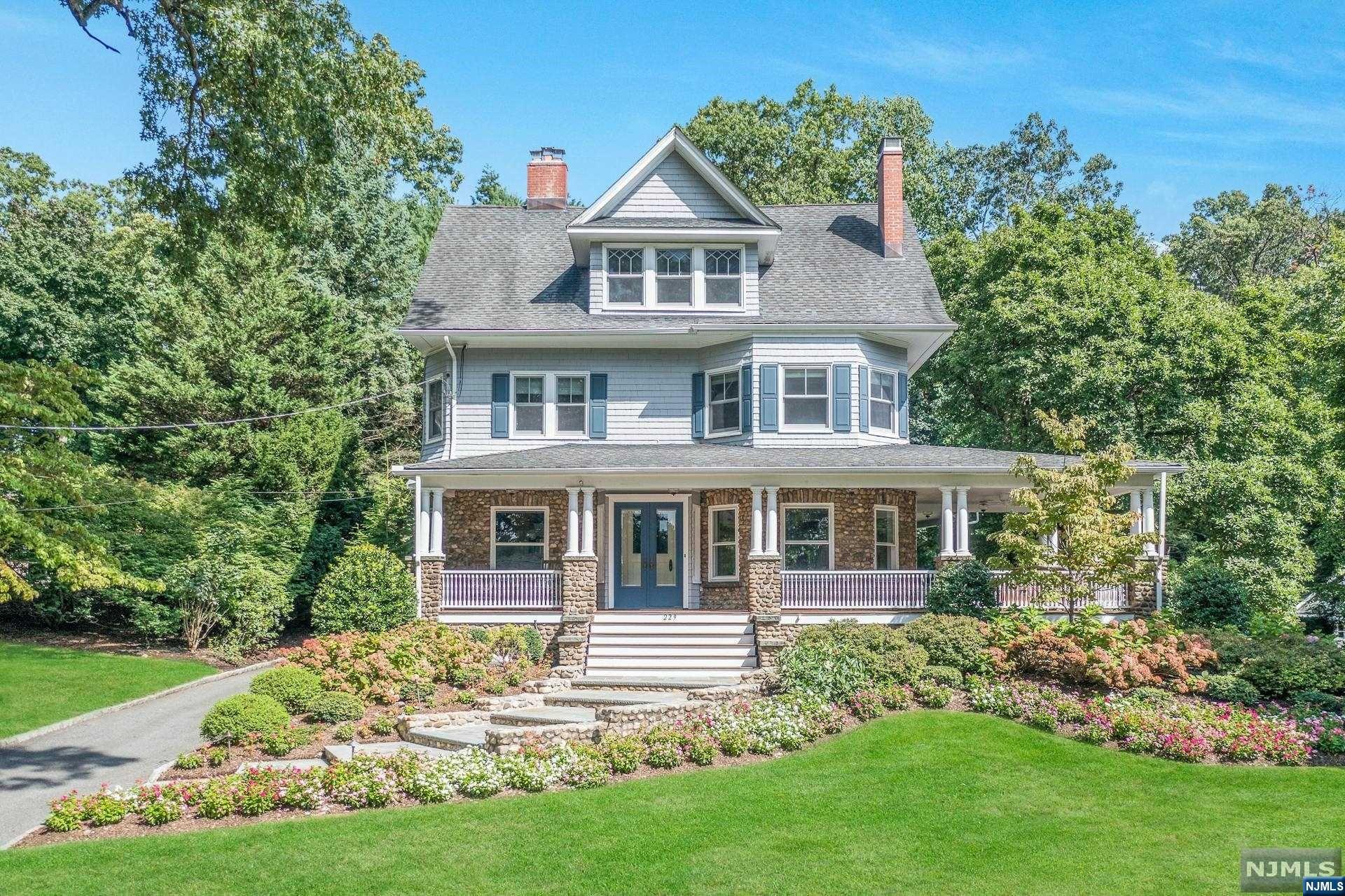 229 Heights Road