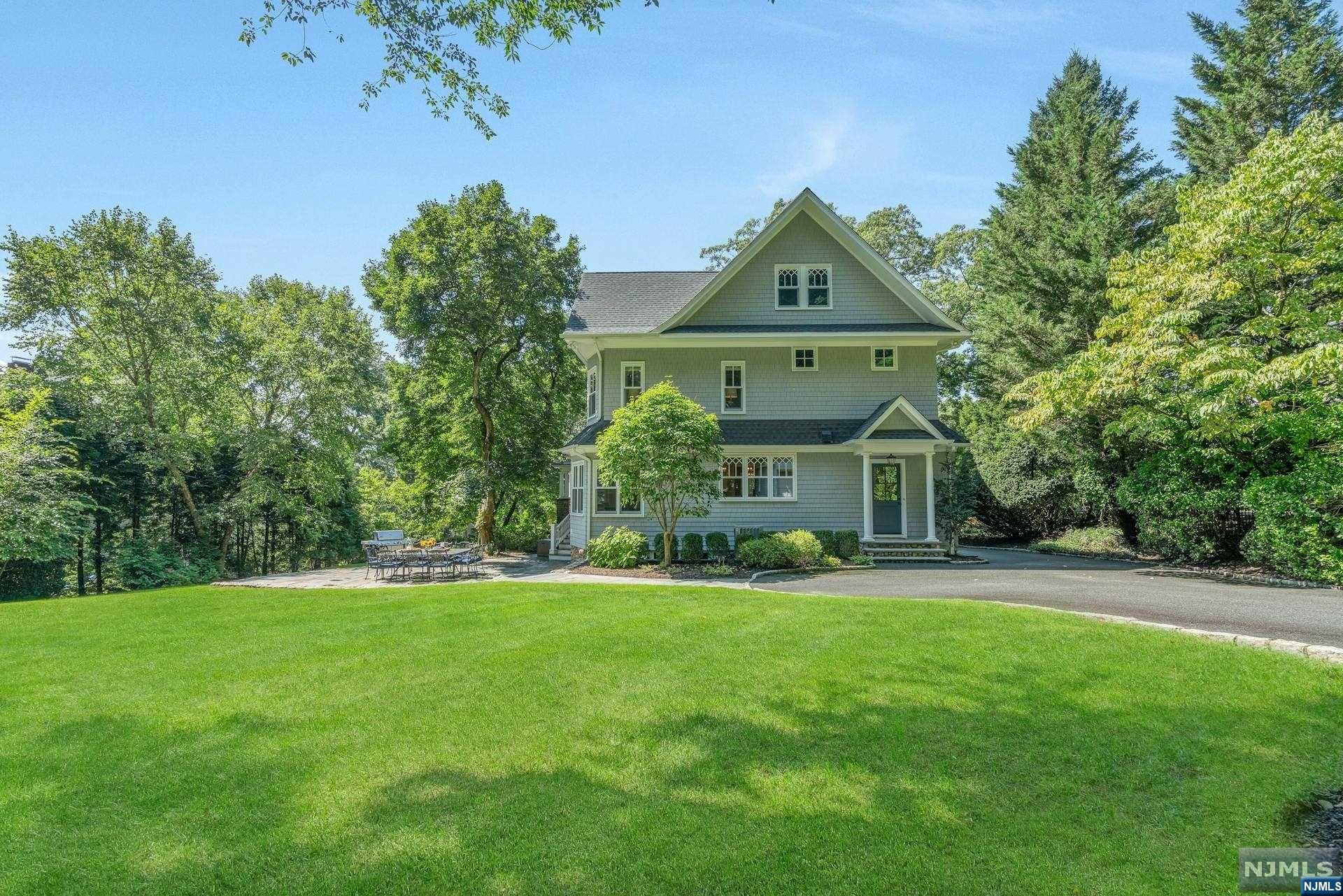229 Heights Road