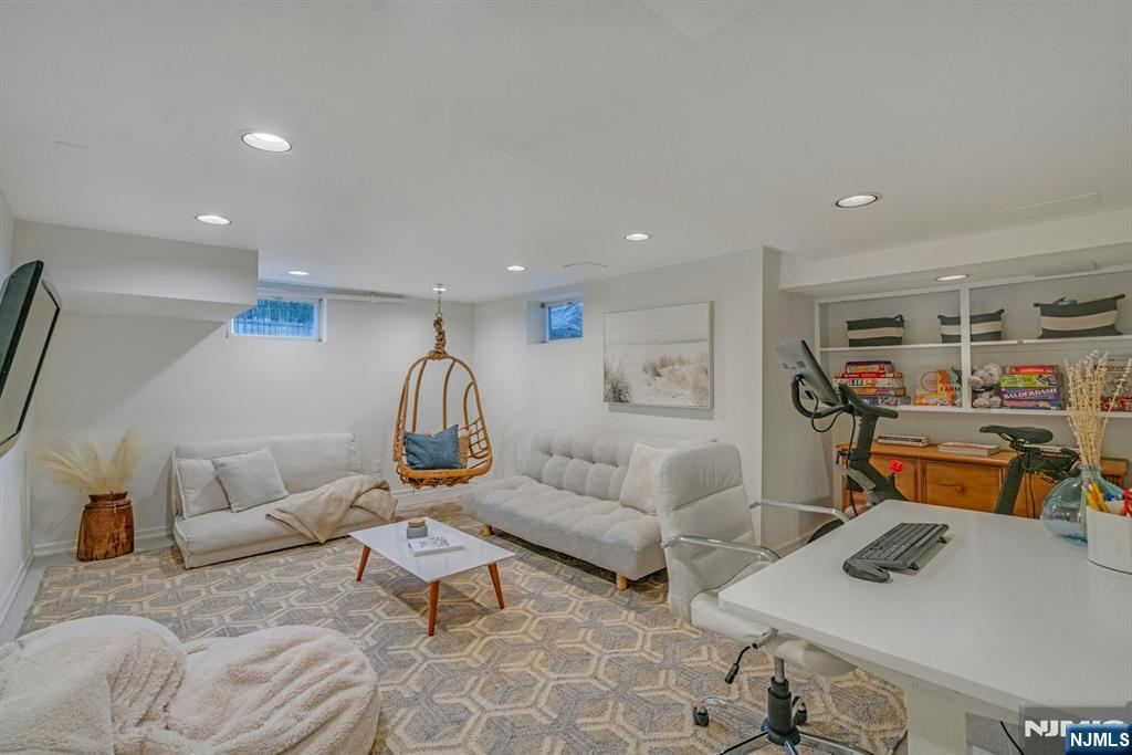 295 Orchard Place