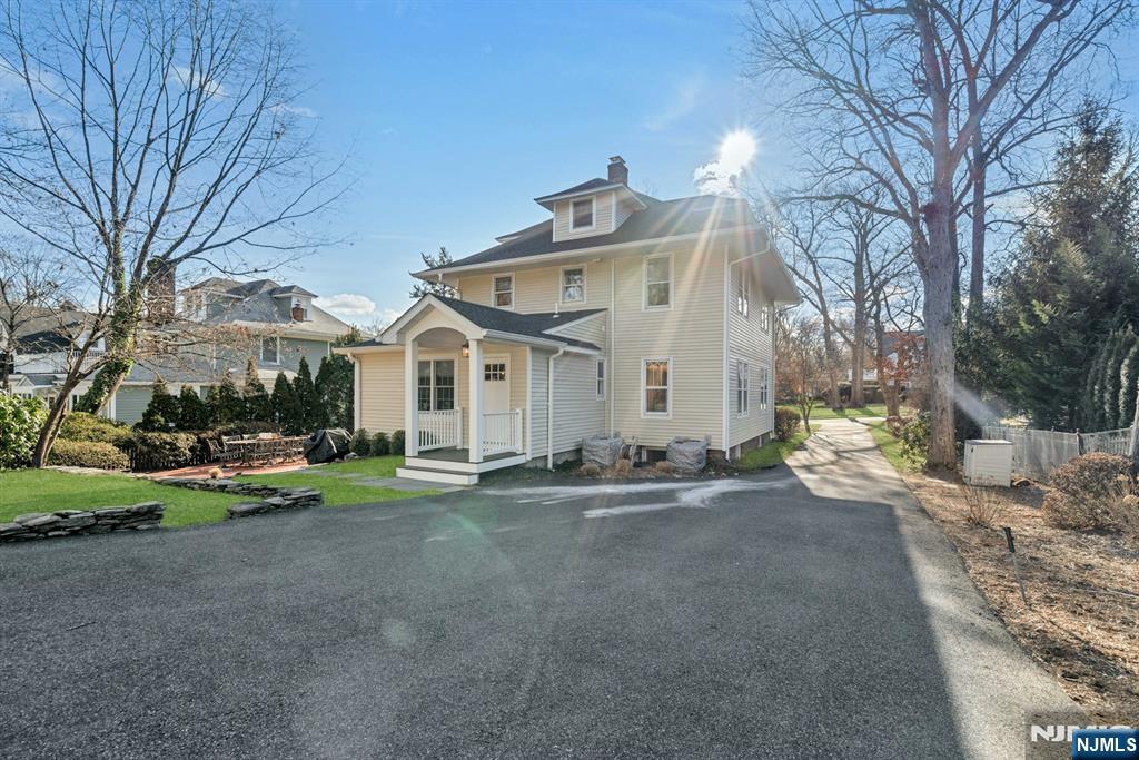 295 Orchard Place