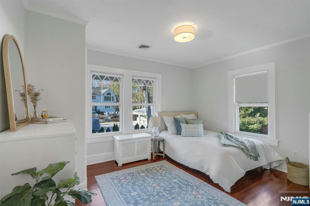295 Orchard Place