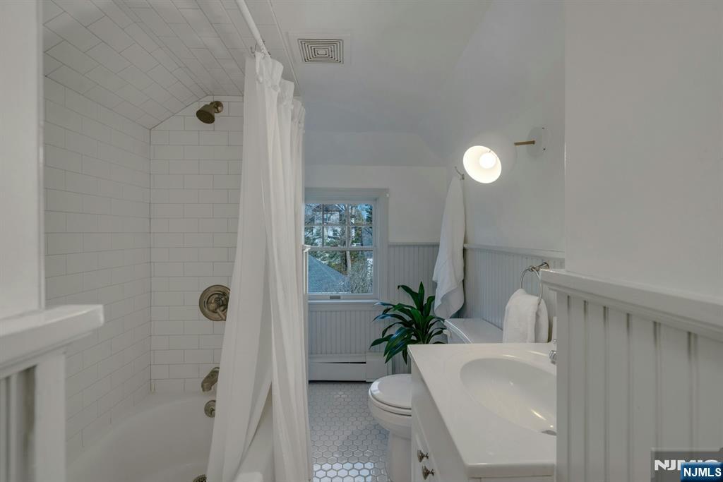 295 Orchard Place