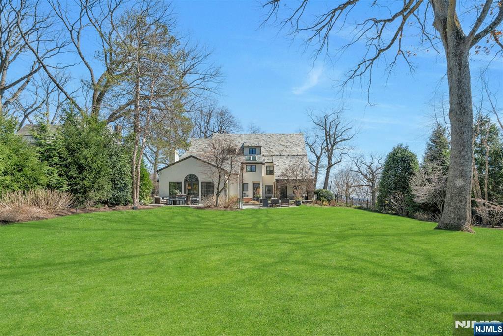 202 Crest Road