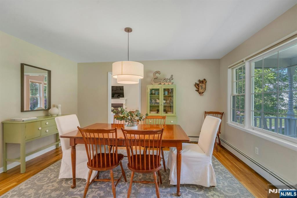 33 Walton Avenue