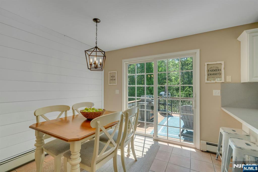 33 Walton Avenue