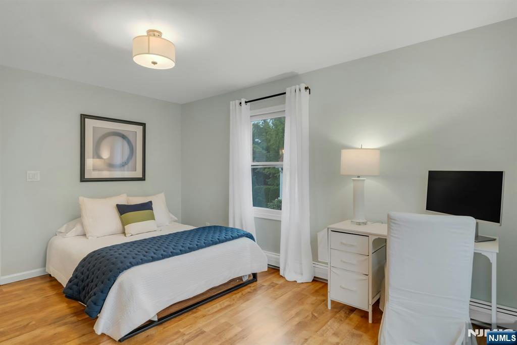 39 Pershing Place