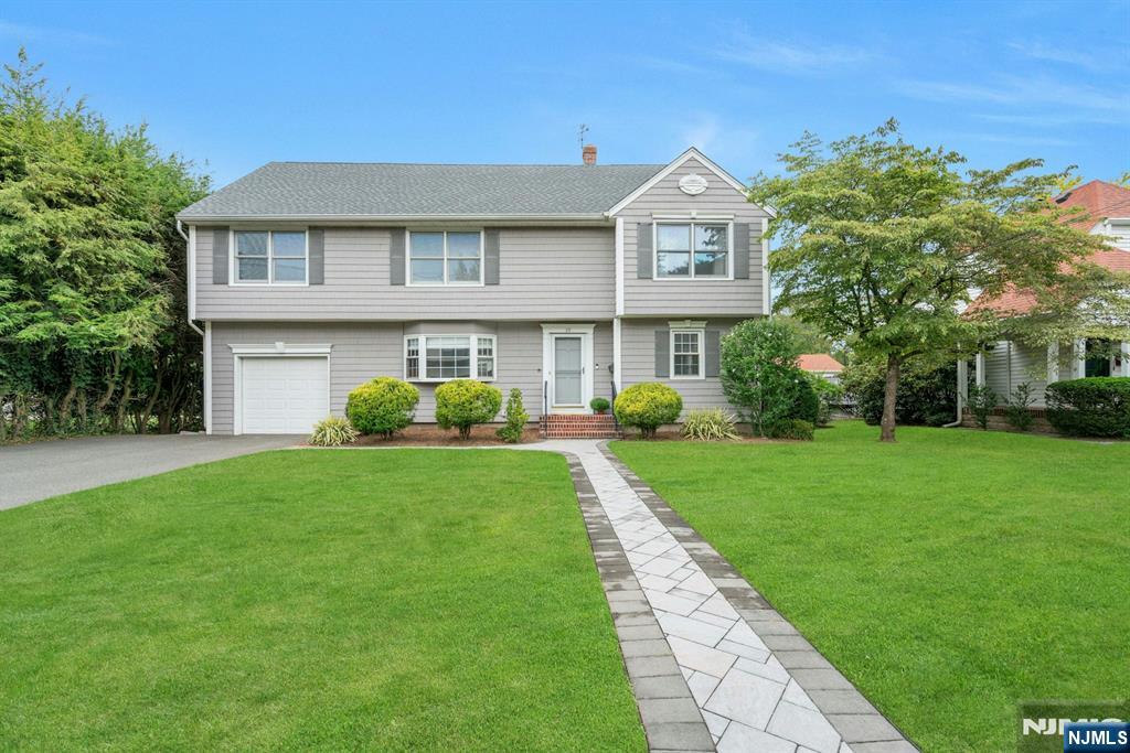 39 Pershing Place