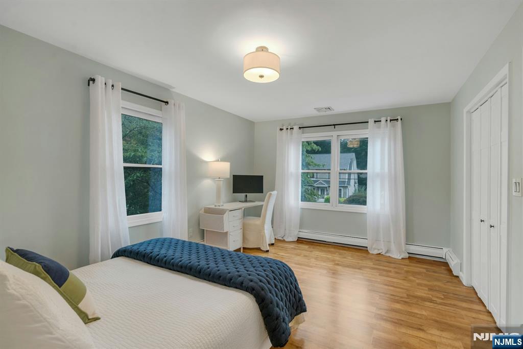 39 Pershing Place