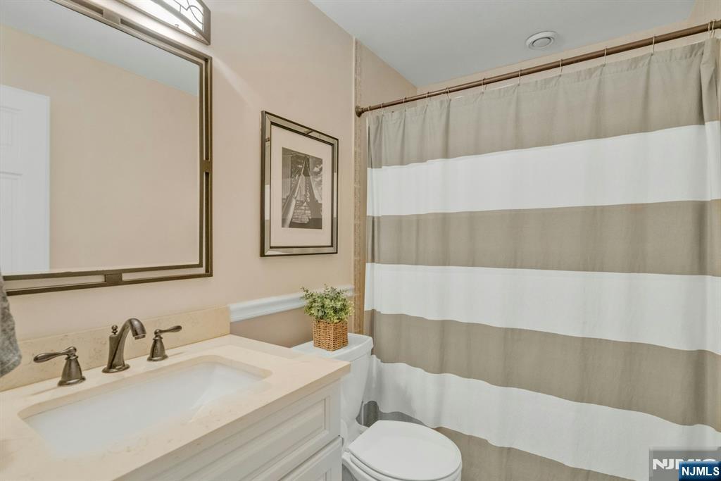 39 Pershing Place