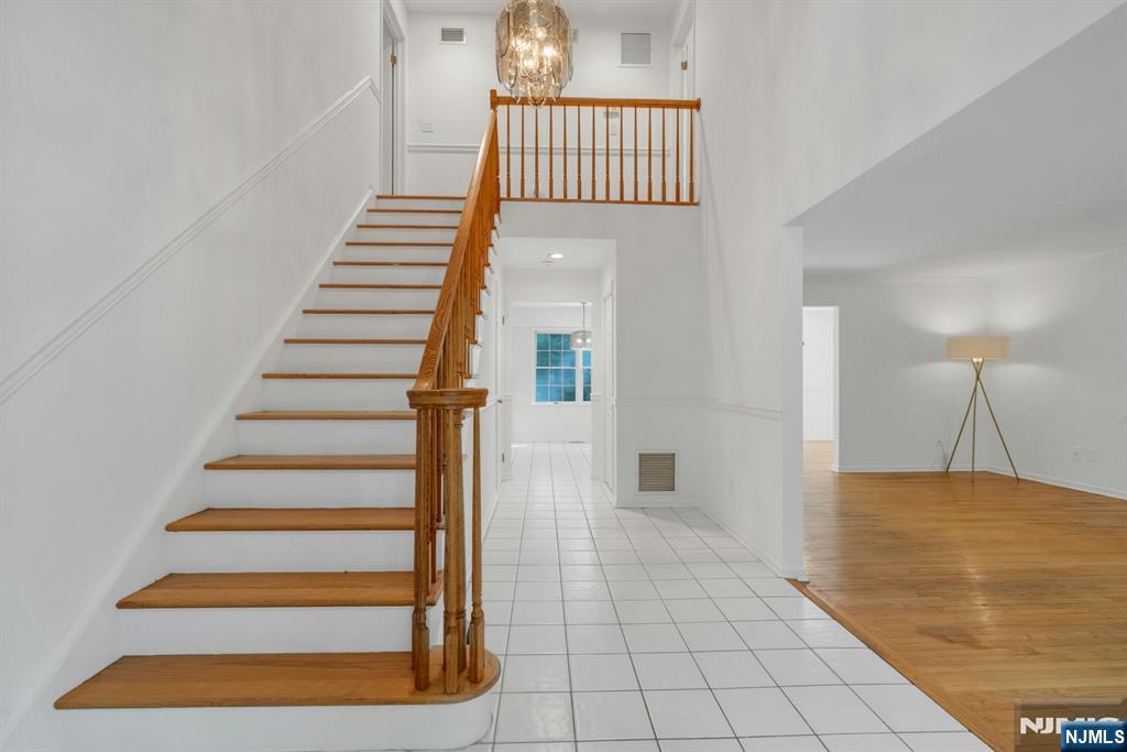 16 Carriage Lane