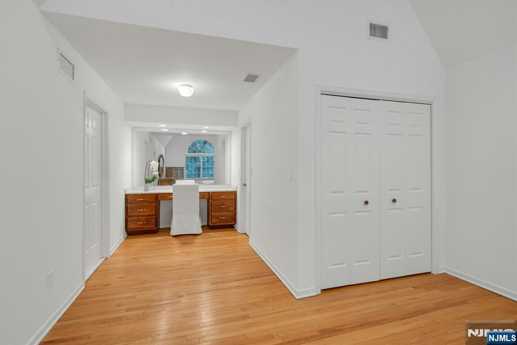 16 Carriage Lane