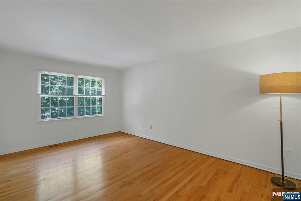 16 Carriage Lane
