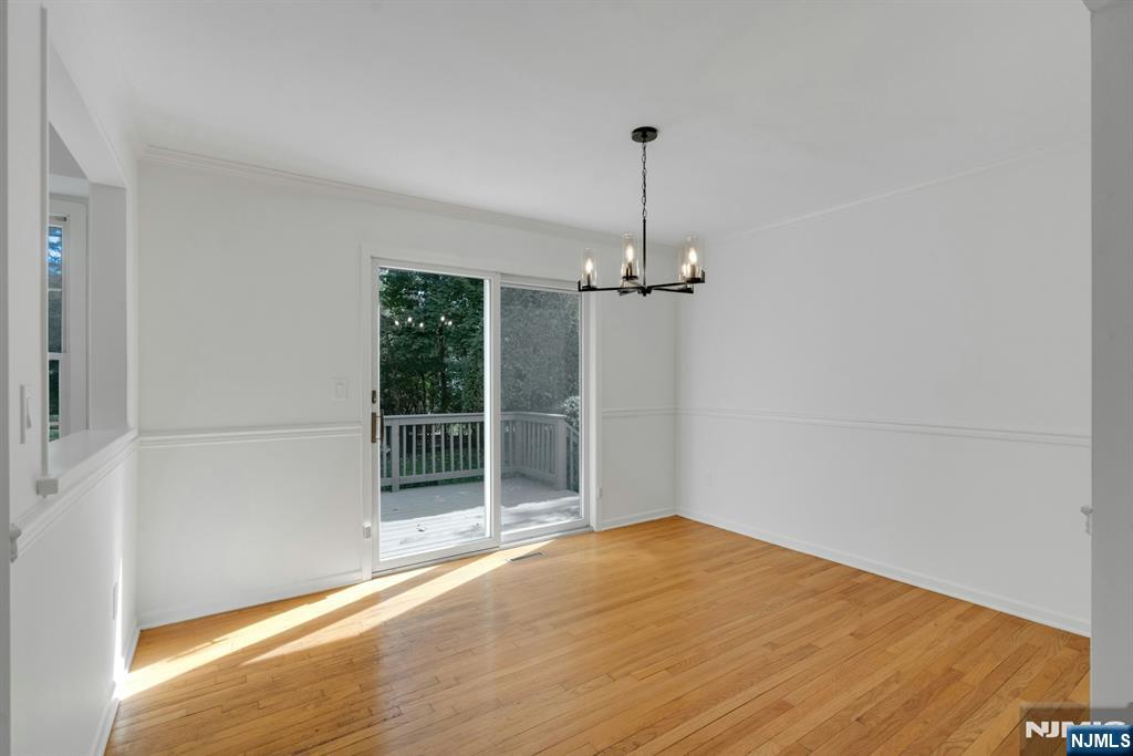 16 Carriage Lane